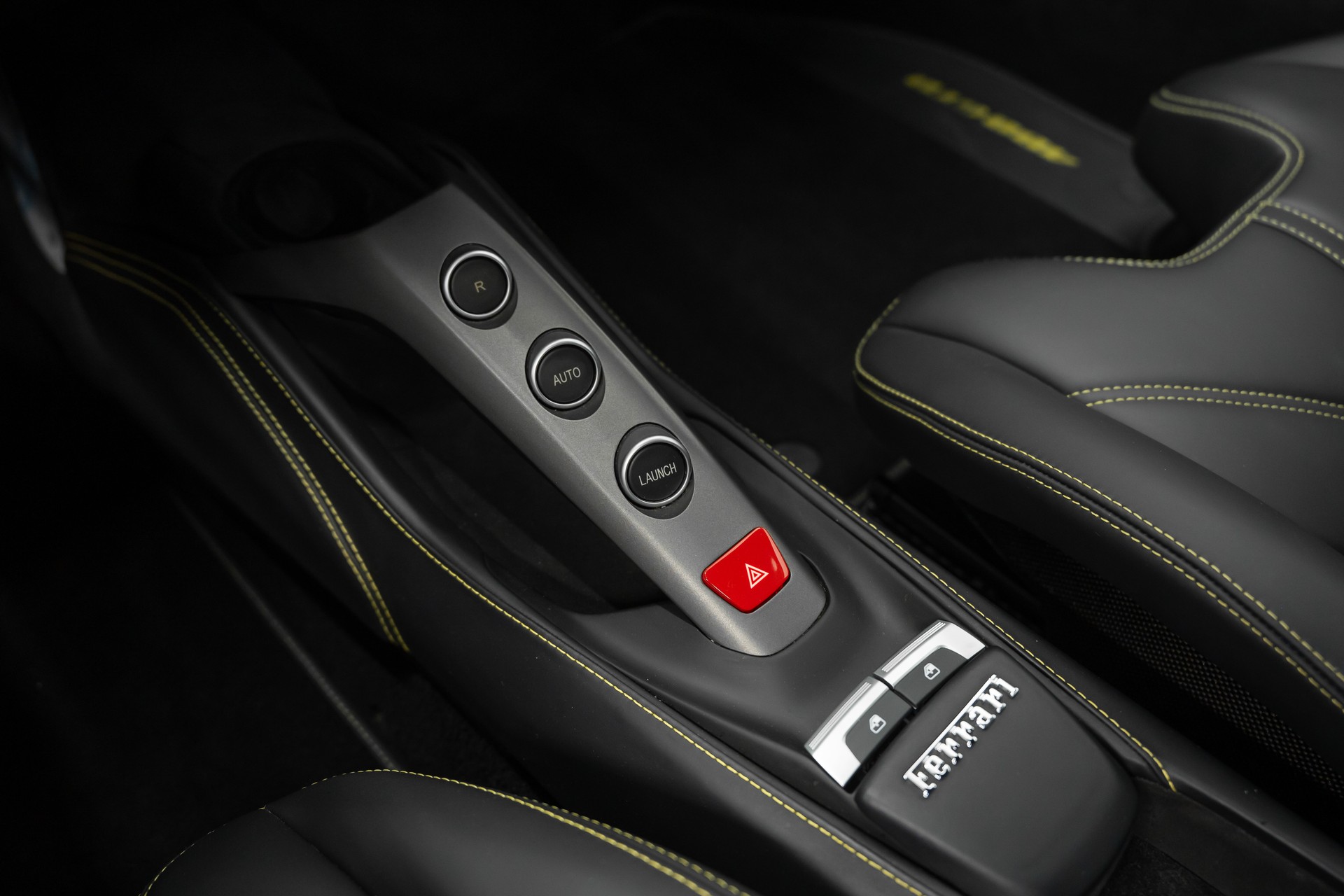 FERRARI 488 GTB 3.9 V8-image-18