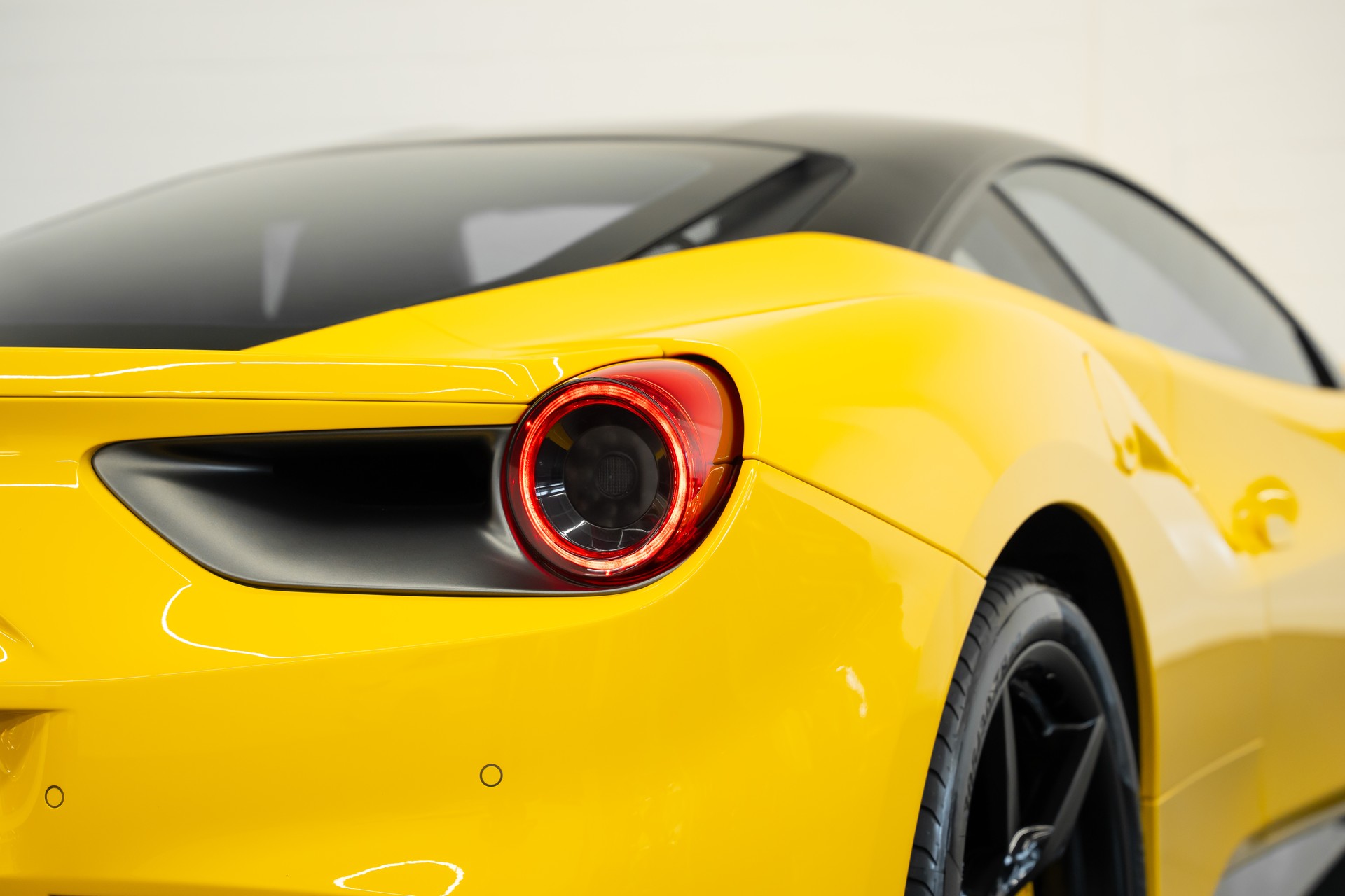 FERRARI 488 GTB 3.9 V8-image-6