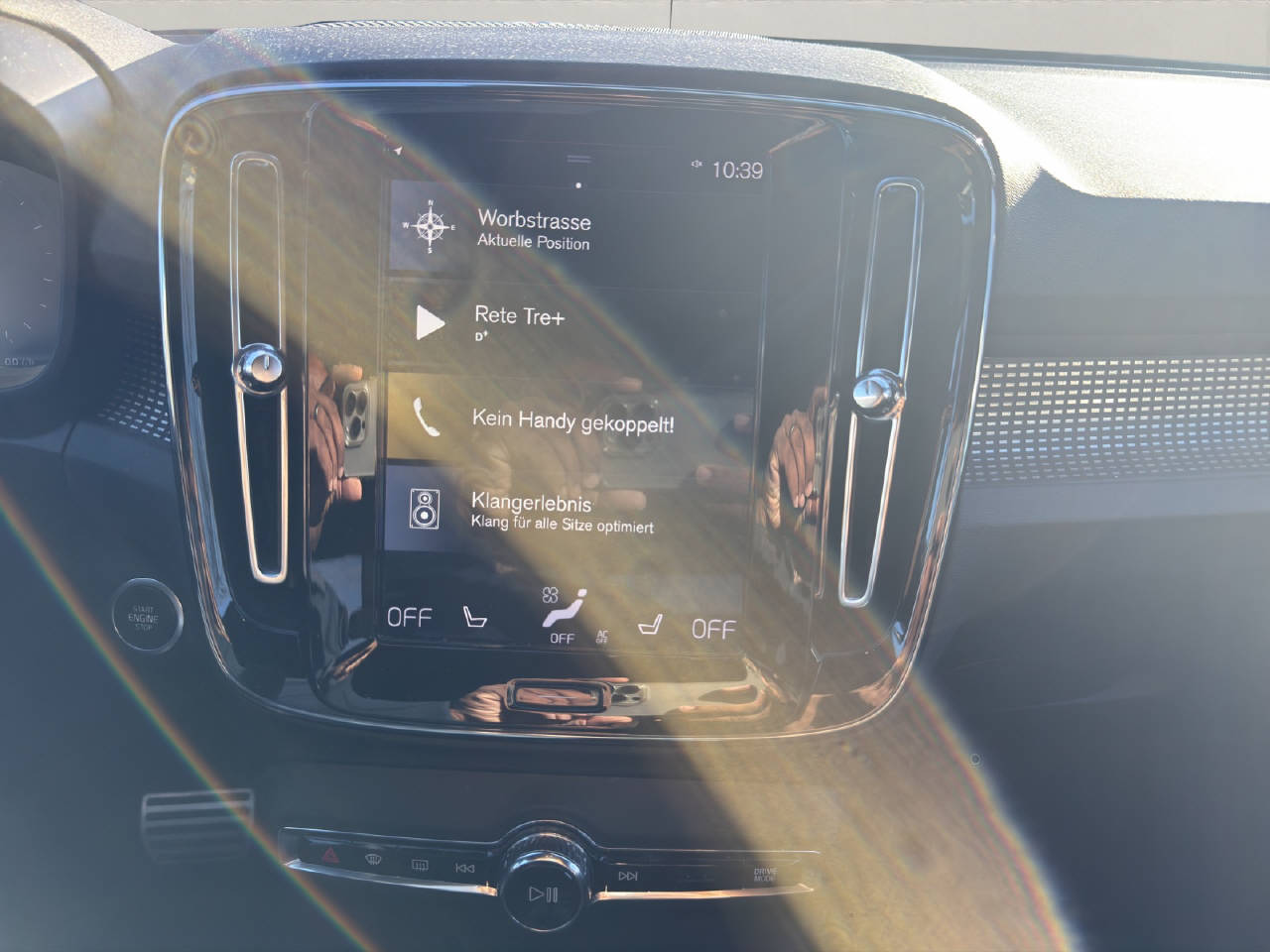 VOLVO XC40 2.0 T4 R-Design AWD .-image-13