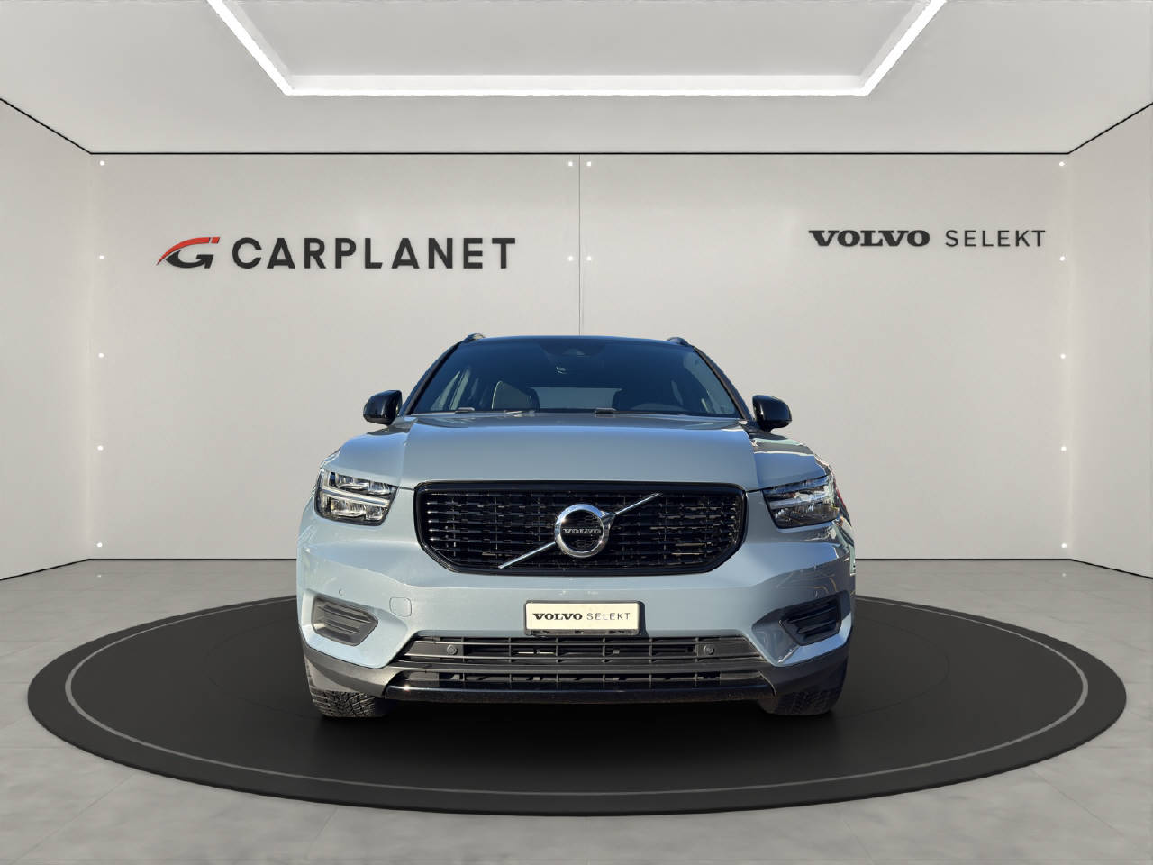 VOLVO XC40 2.0 T4 R-Design AWD .-image-3