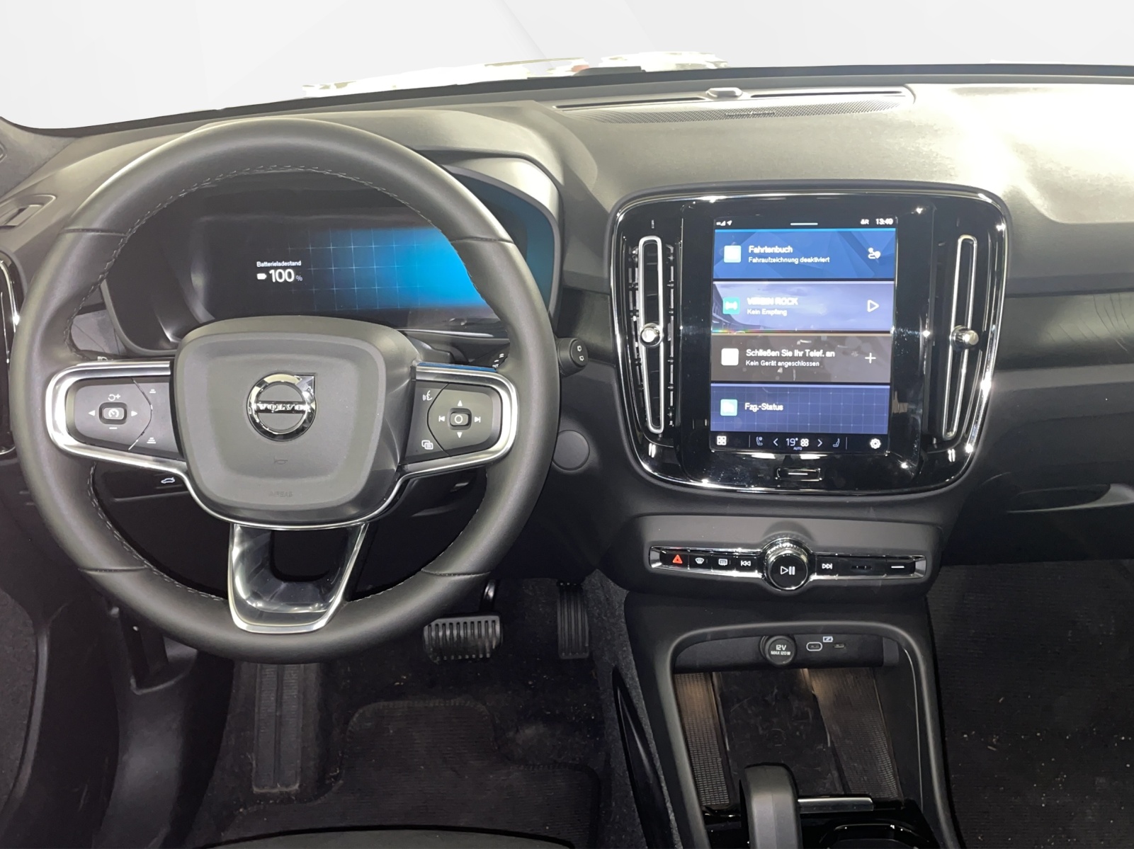VOLVO XC40 P6 Ultimate-image-6