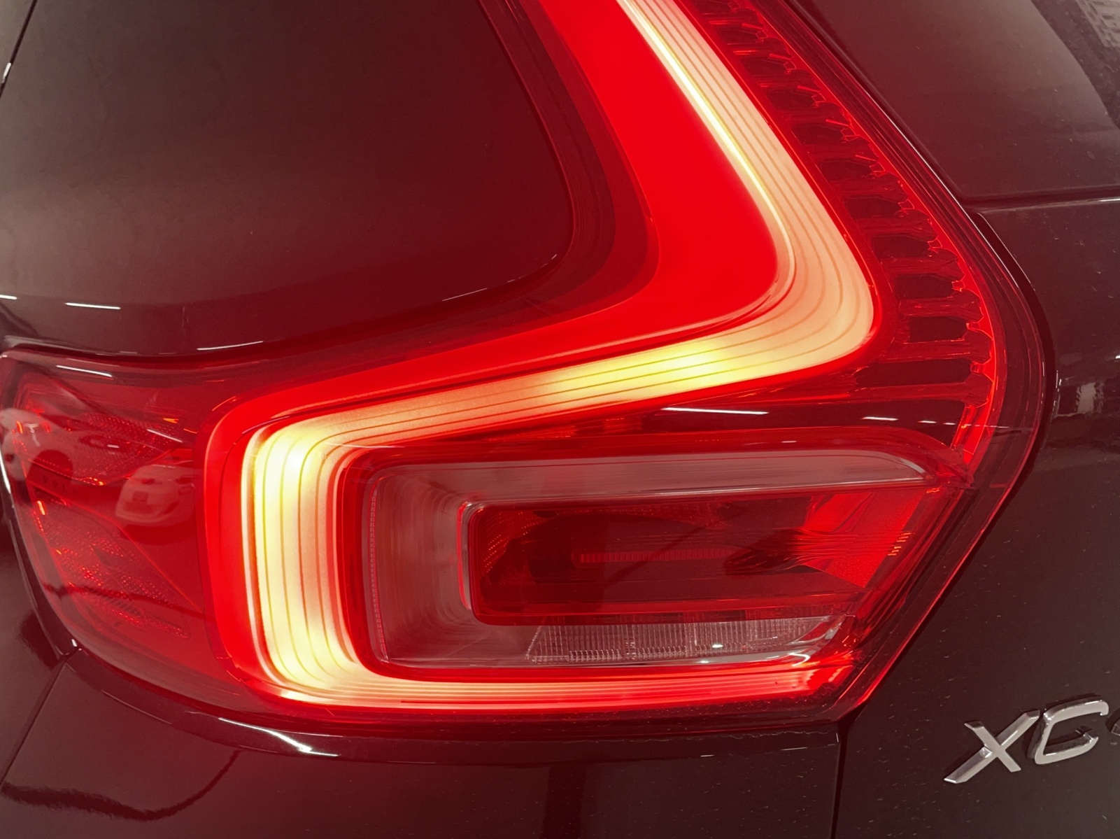 VOLVO XC40 P6 Ultimate-image-14