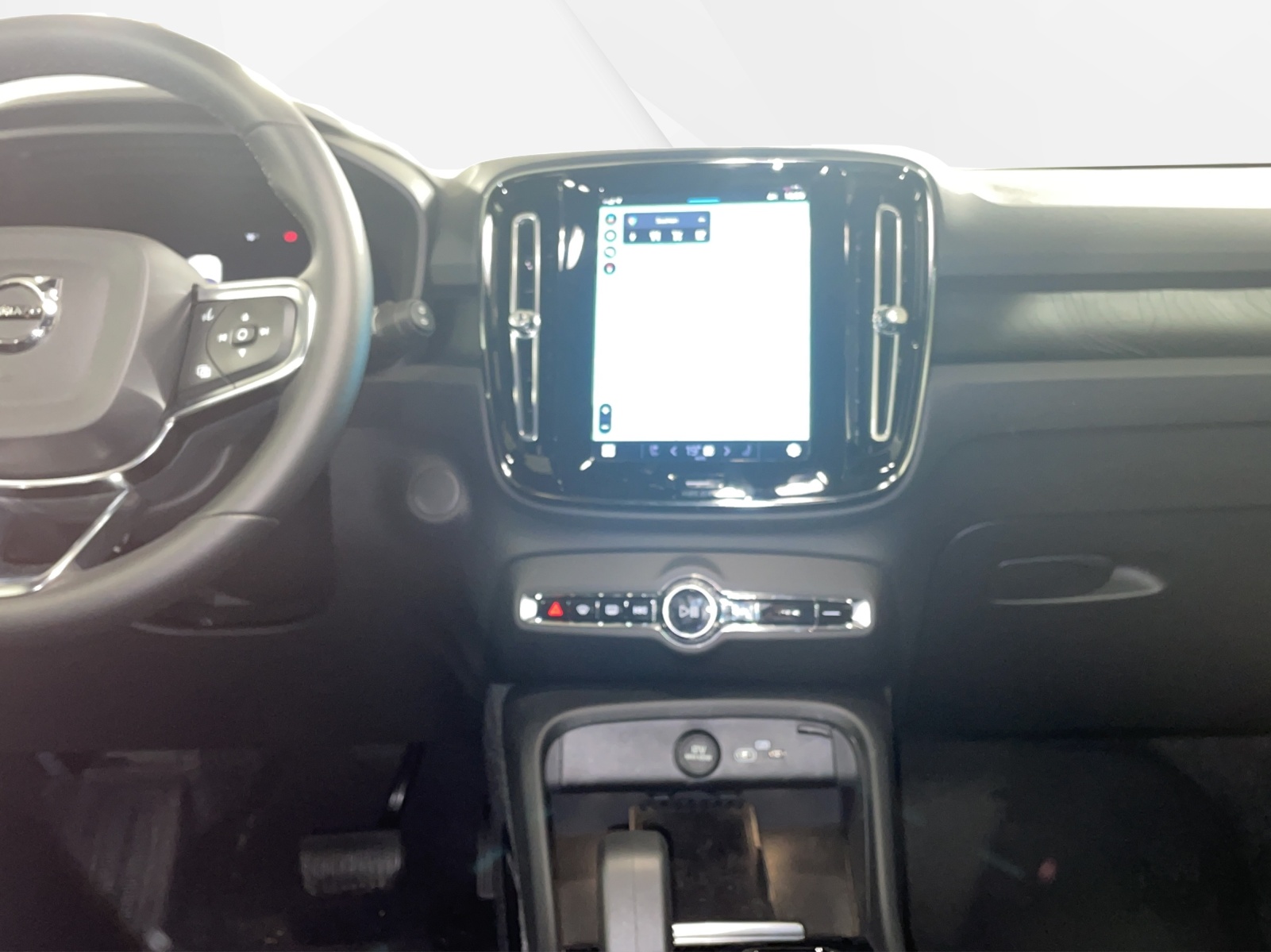 VOLVO XC40 P6 Ultimate-image-8