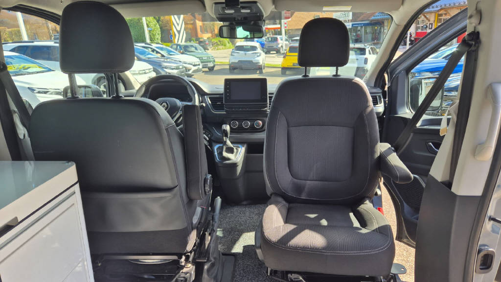 RENAULT Adria Active 2.0 dCi 150 EDC-image-9