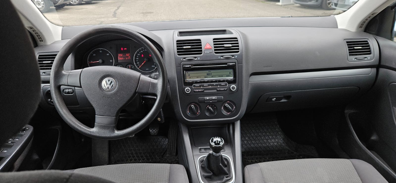 VW Golf Variant 1.9 TDI Trendline-image-1
