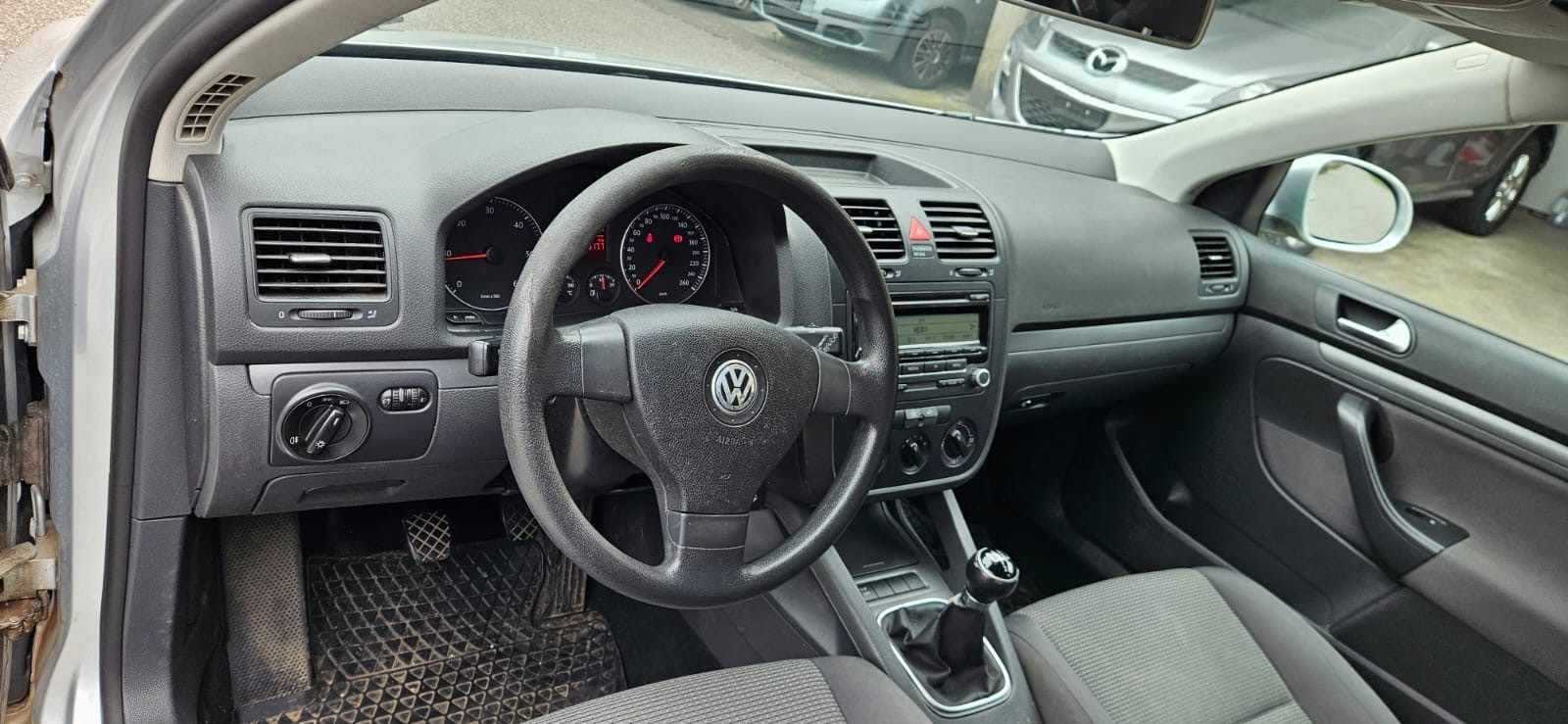 VW Golf Variant 1.9 TDI Trendline-image-8