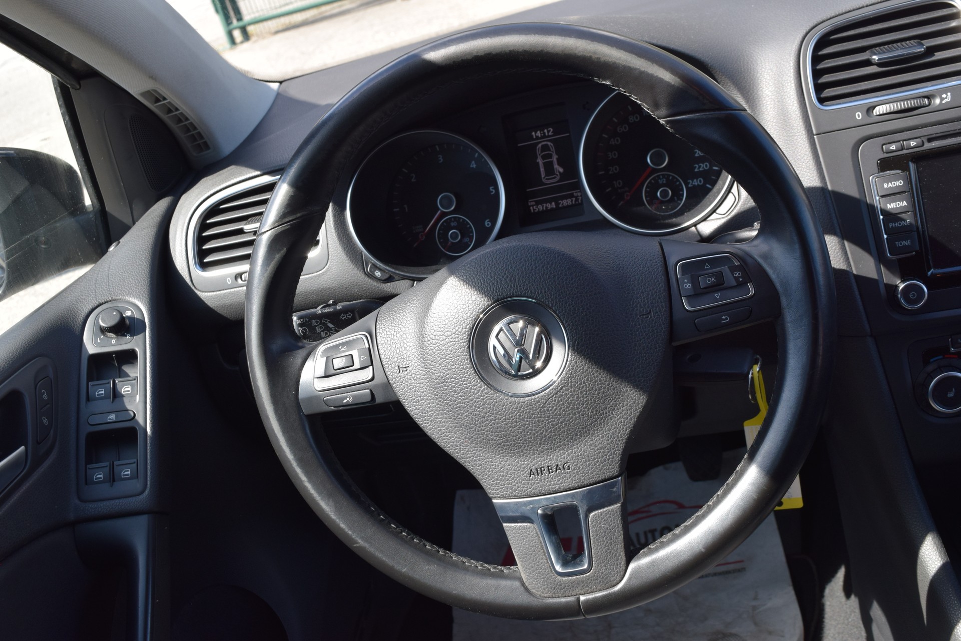 VW Golf 2.0 TDI Team 4Motion-image-14