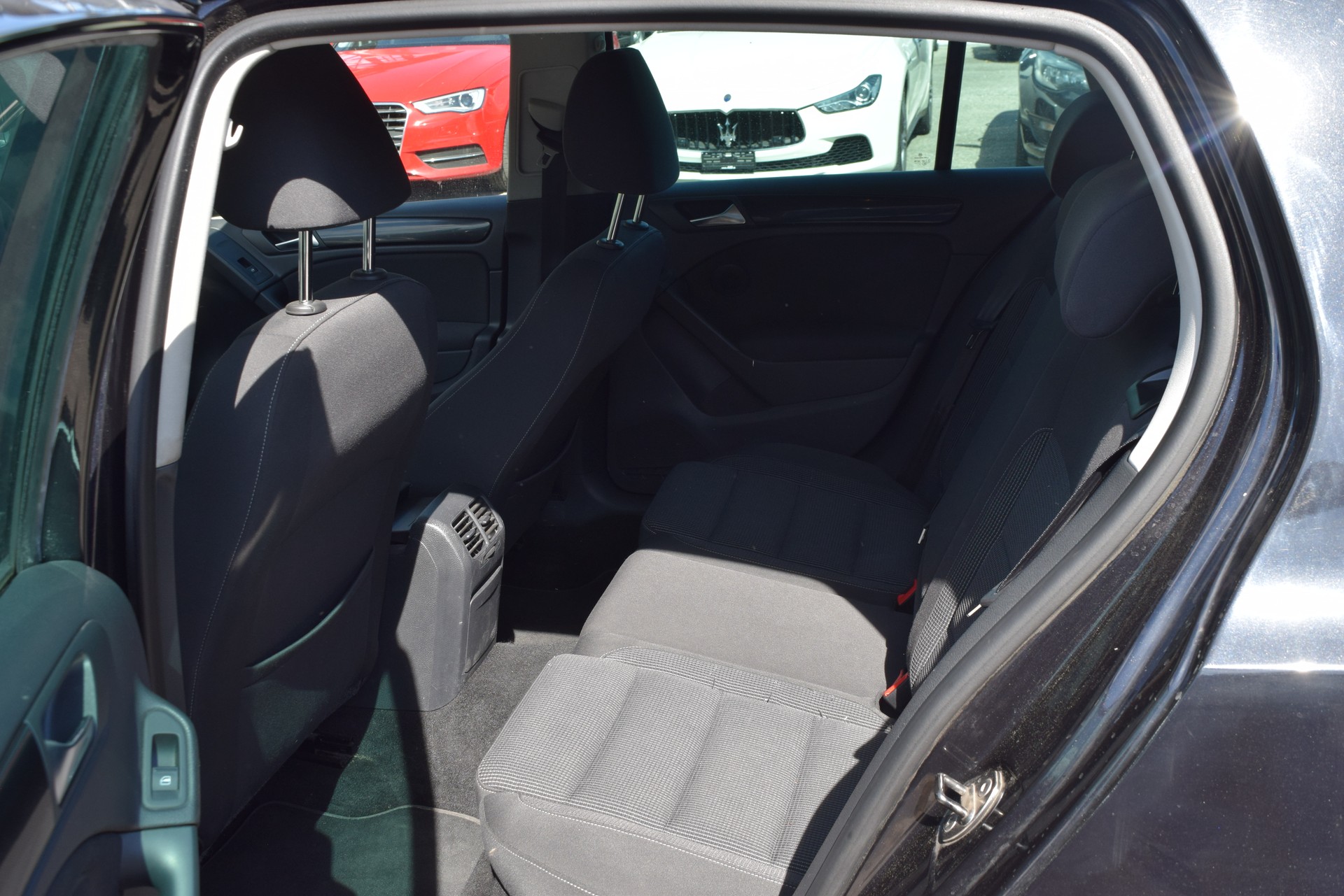 VW Golf 2.0 TDI Team 4Motion-image-15