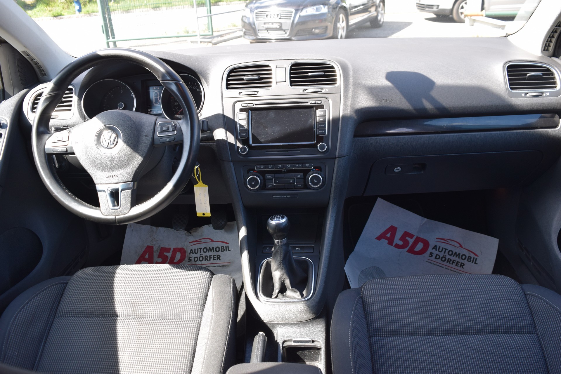 VW Golf 2.0 TDI Team 4Motion-image-12