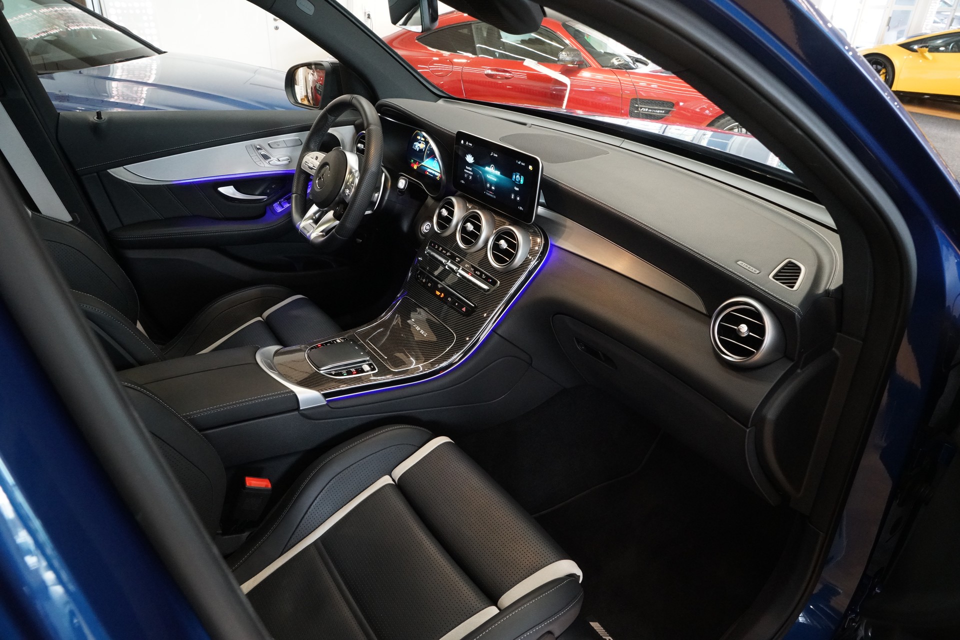 MERCEDES-BENZ GLC 63 S AMG 4Matic 9G-Tronic Spectral Blue-image-13