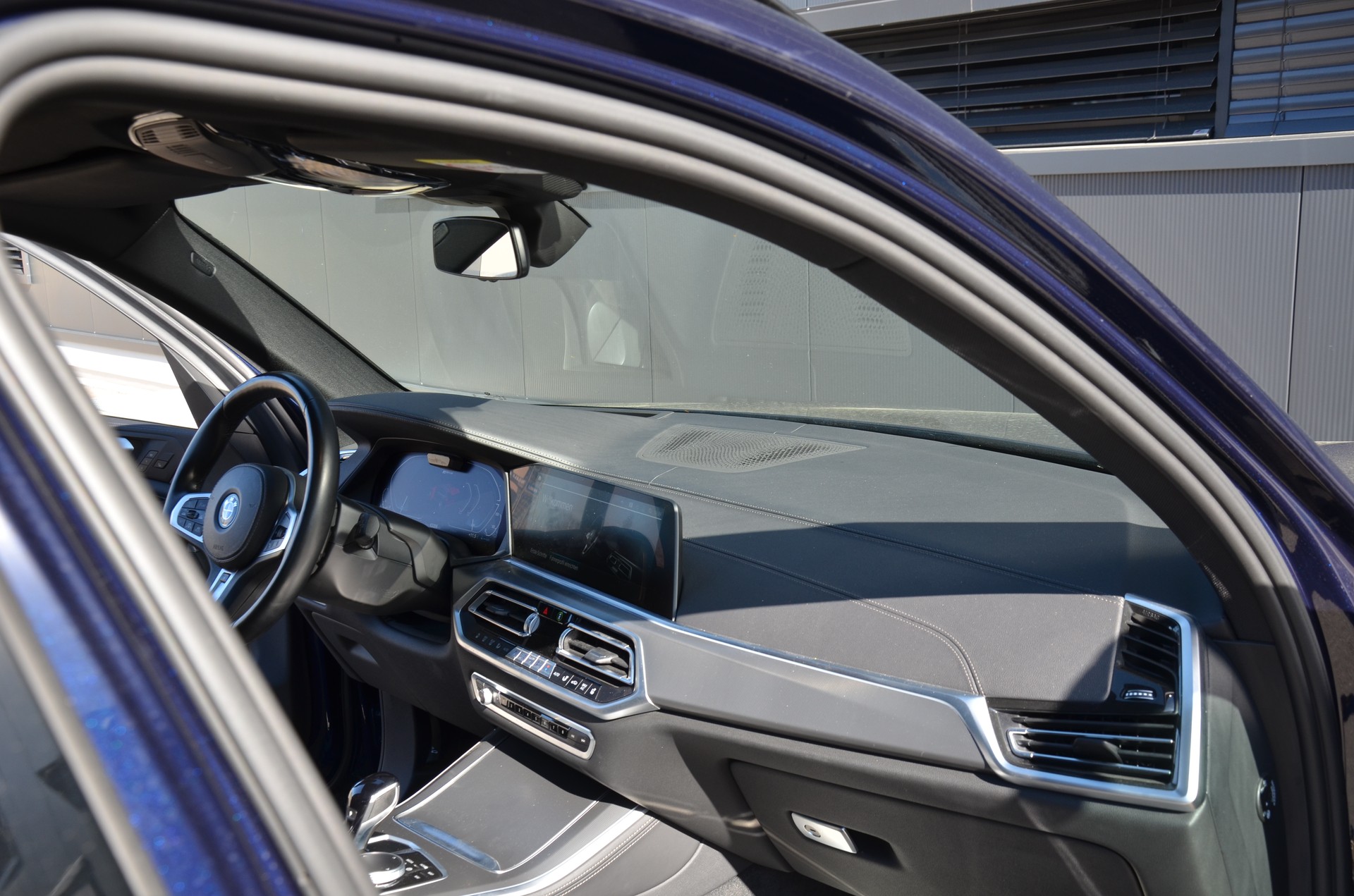 BMW X5 xDrive45e M Sport Steptronic-image-17