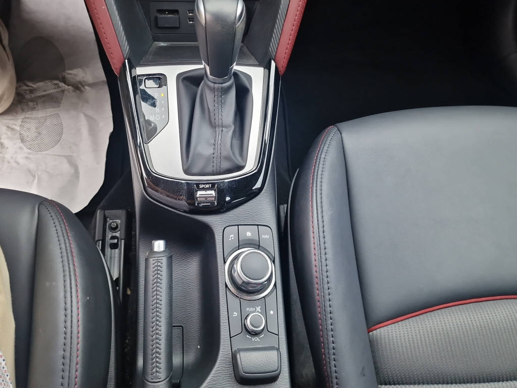 MAZDA CX-3 2.0 Revolution-image-10