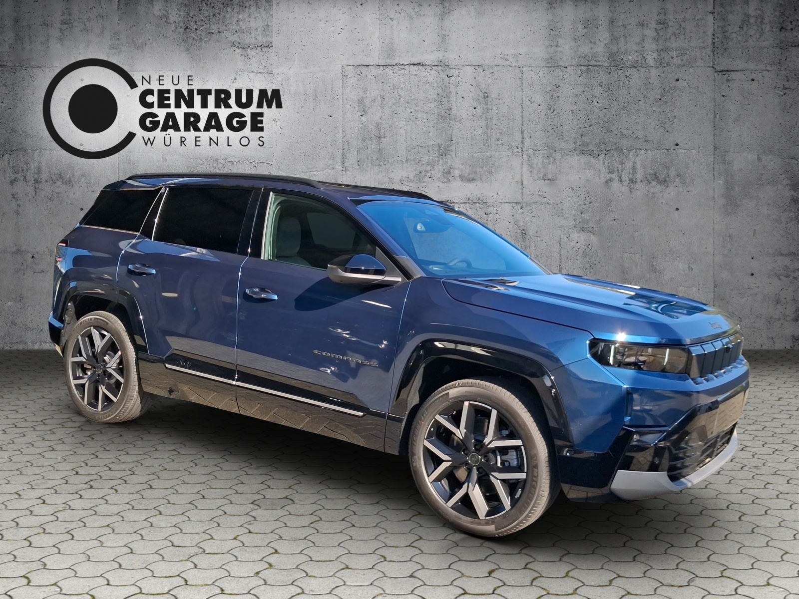 JEEP Compass Elektro 74kWh First Edition-showroom-element-1