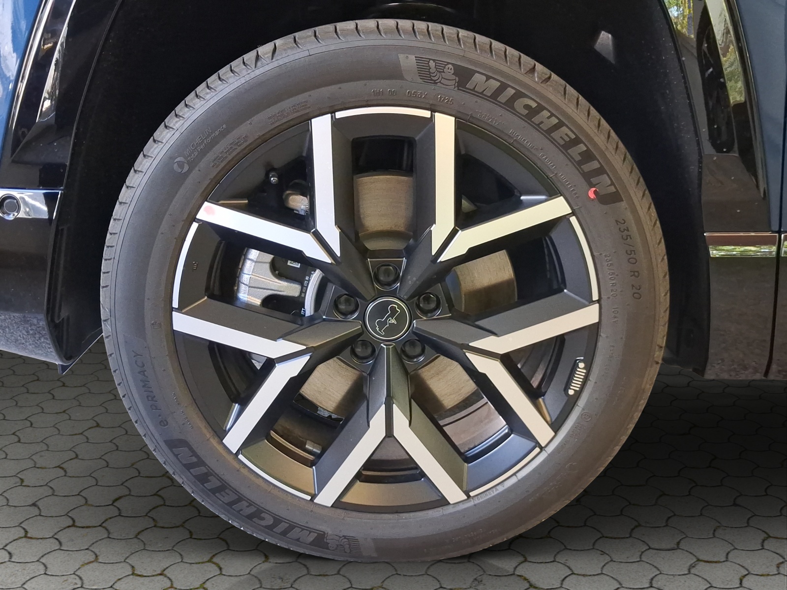 JEEP Compass Elektro 74kWh First Edition-image-13
