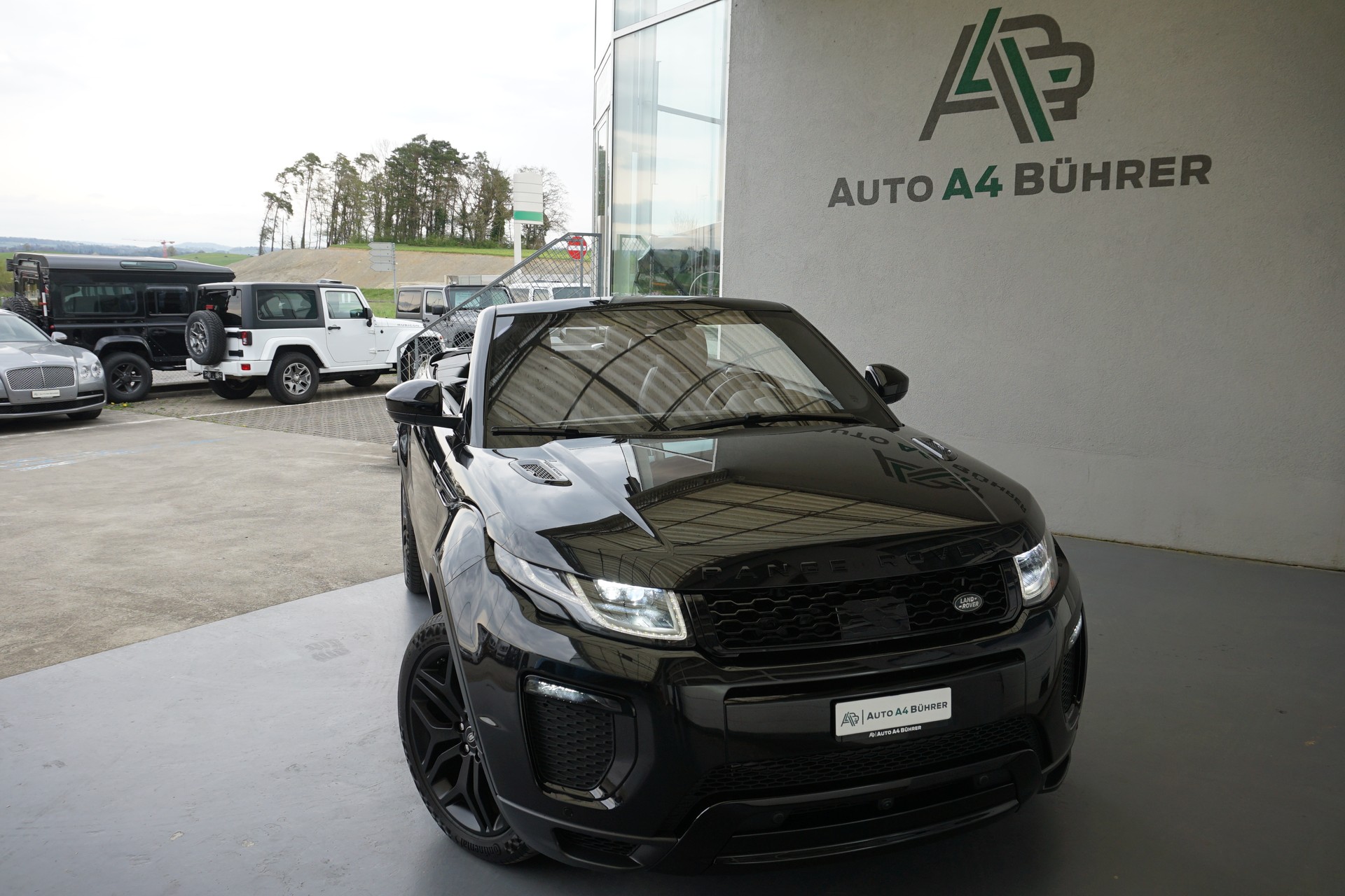 LAND ROVER Evoque 2.0Si4 HSE Dynamic 241PS Convertible mit Abstandsregeltempomat und Anhängerkupplung-image-5