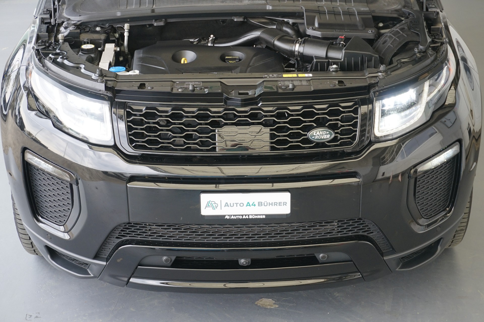 LAND ROVER Evoque 2.0Si4 HSE Dynamic 241PS Convertible mit Abstandsregeltempomat und Anhängerkupplung-image-19