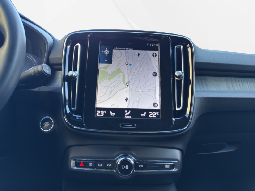 VOLVO XC40 T5 TwE Inscription DCT-image-13