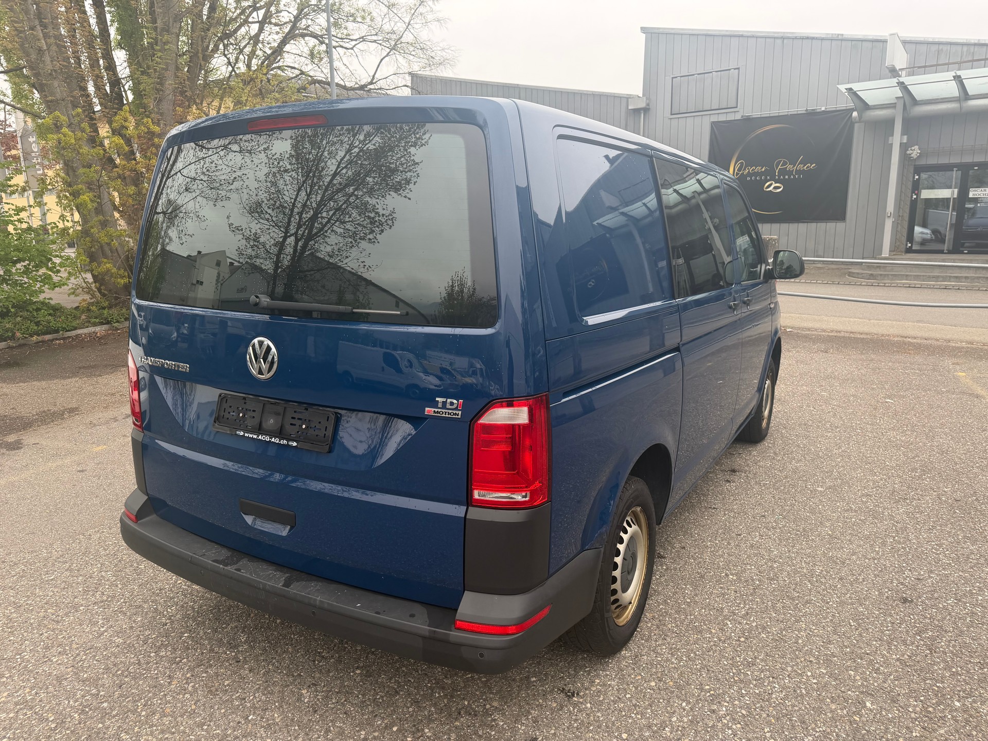 VW T6 2.0 TDI 4Motion ** Navigation ** 2x Airbag ** Klimaanlage ** PDC Hinen ** Nutzlast 781 Kg **-image-4