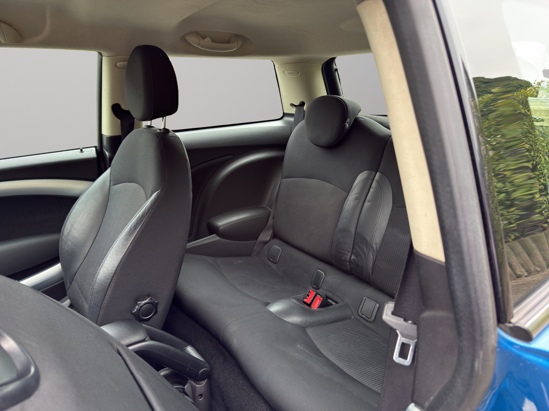 MINI Cooper S-image-12