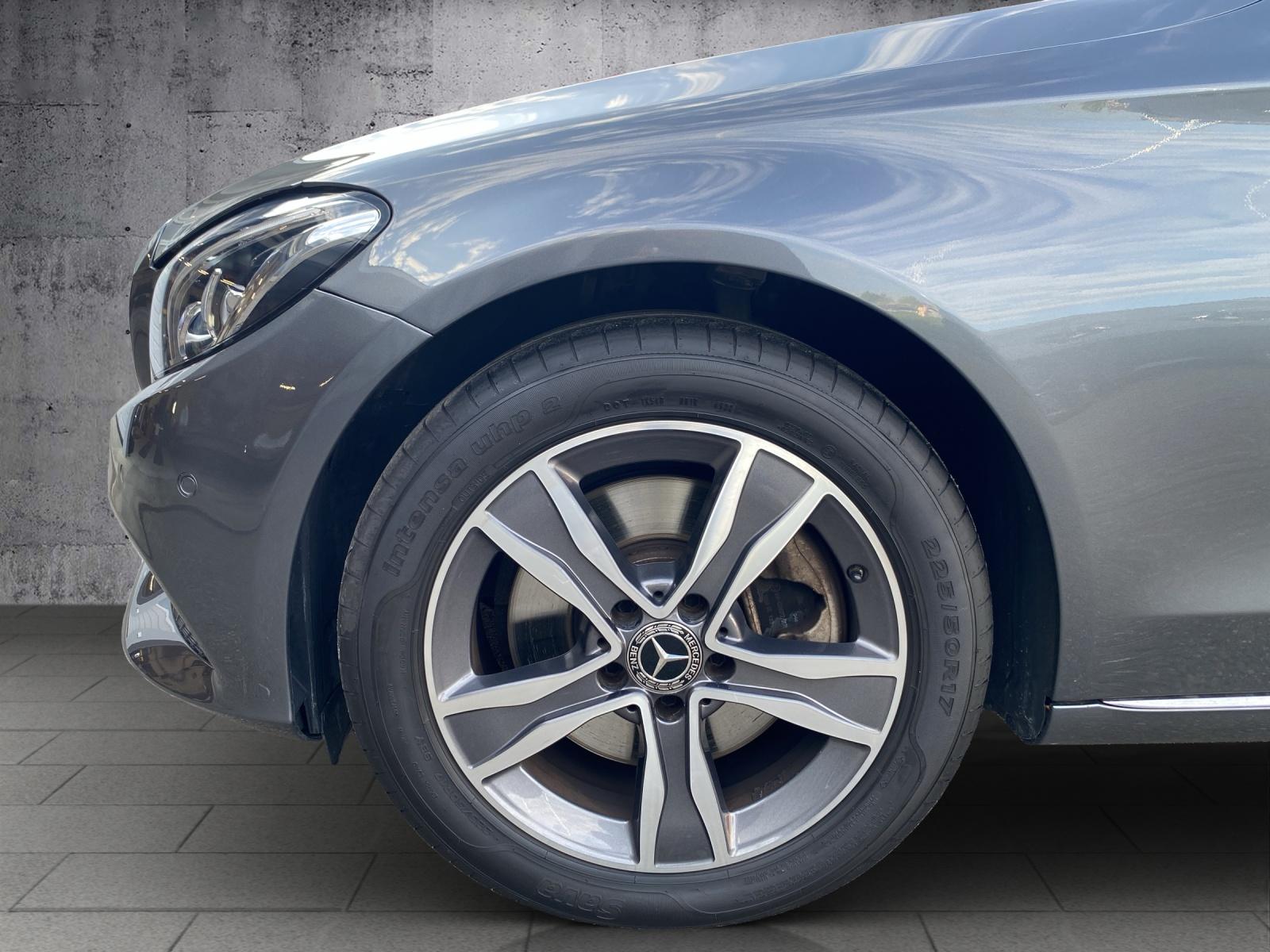 MERCEDES-BENZ C 250 d 4matic Kombi-image-4