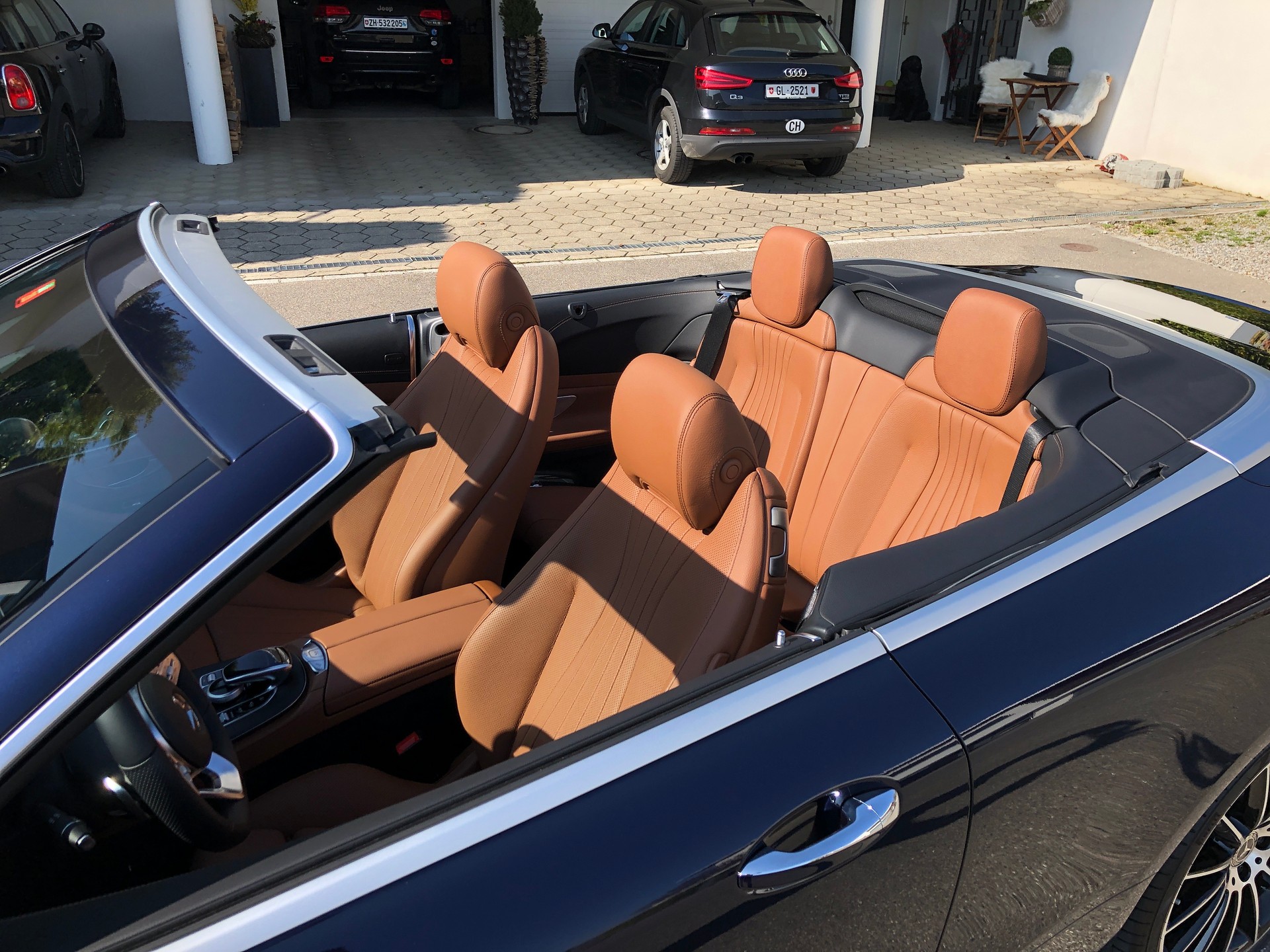 MERCEDES-BENZ E 450 Cabriolet AMG Line 4 Matic 9G-Tronic-image-2