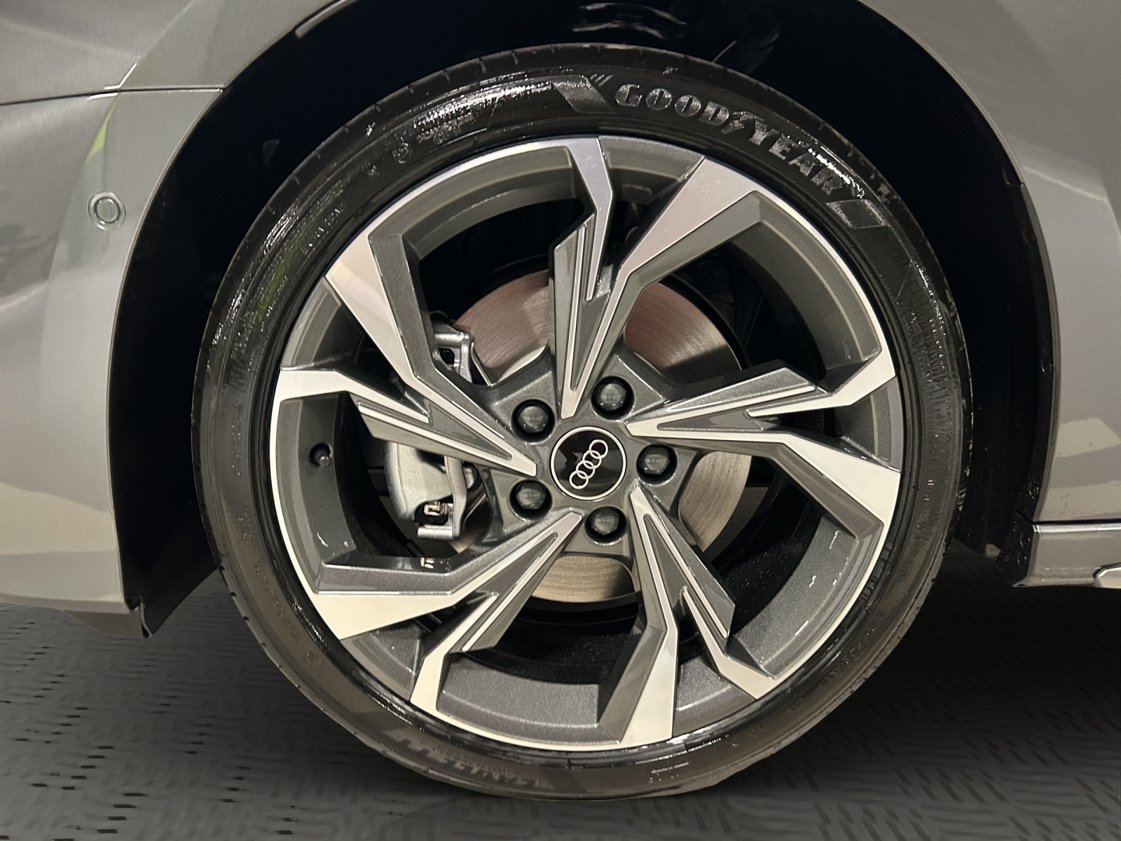 AUDI A3 Sportback TFSI 150 kW quattro S line S tronic-image-18