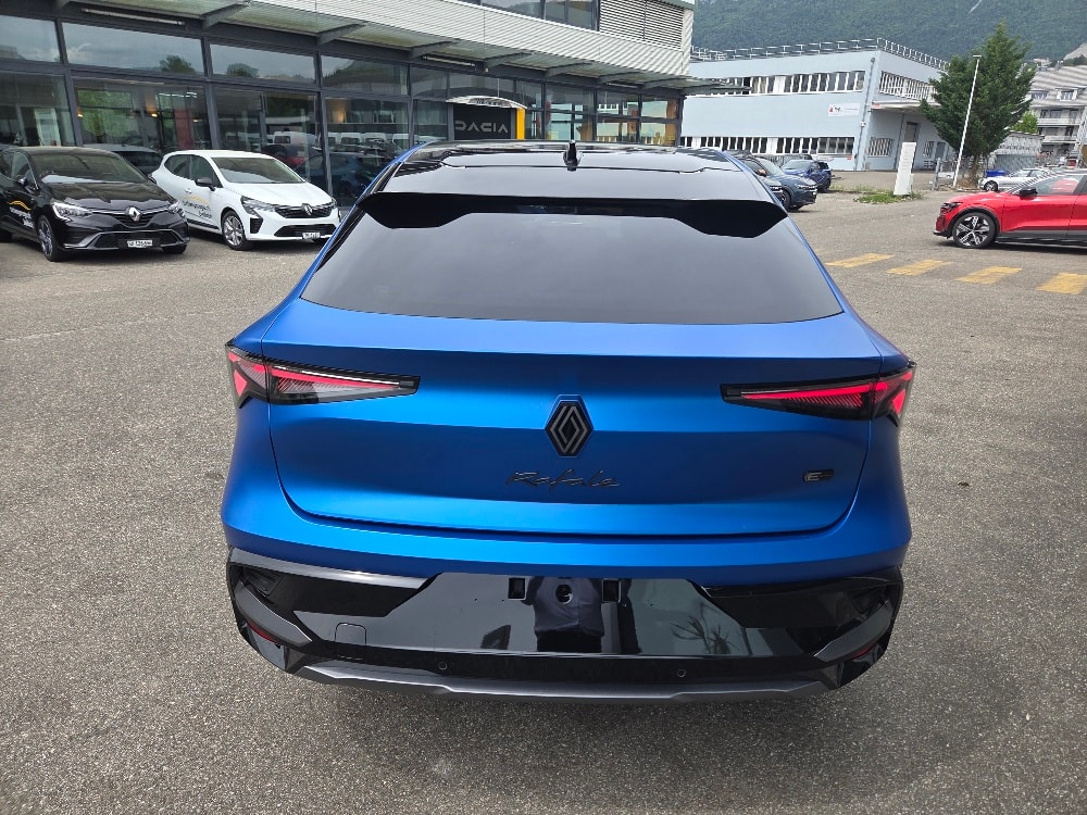 RENAULT Rafale 1.2 E-Tech Plug-in Hybrid 300 4x4 Atelier Alpine-image-3