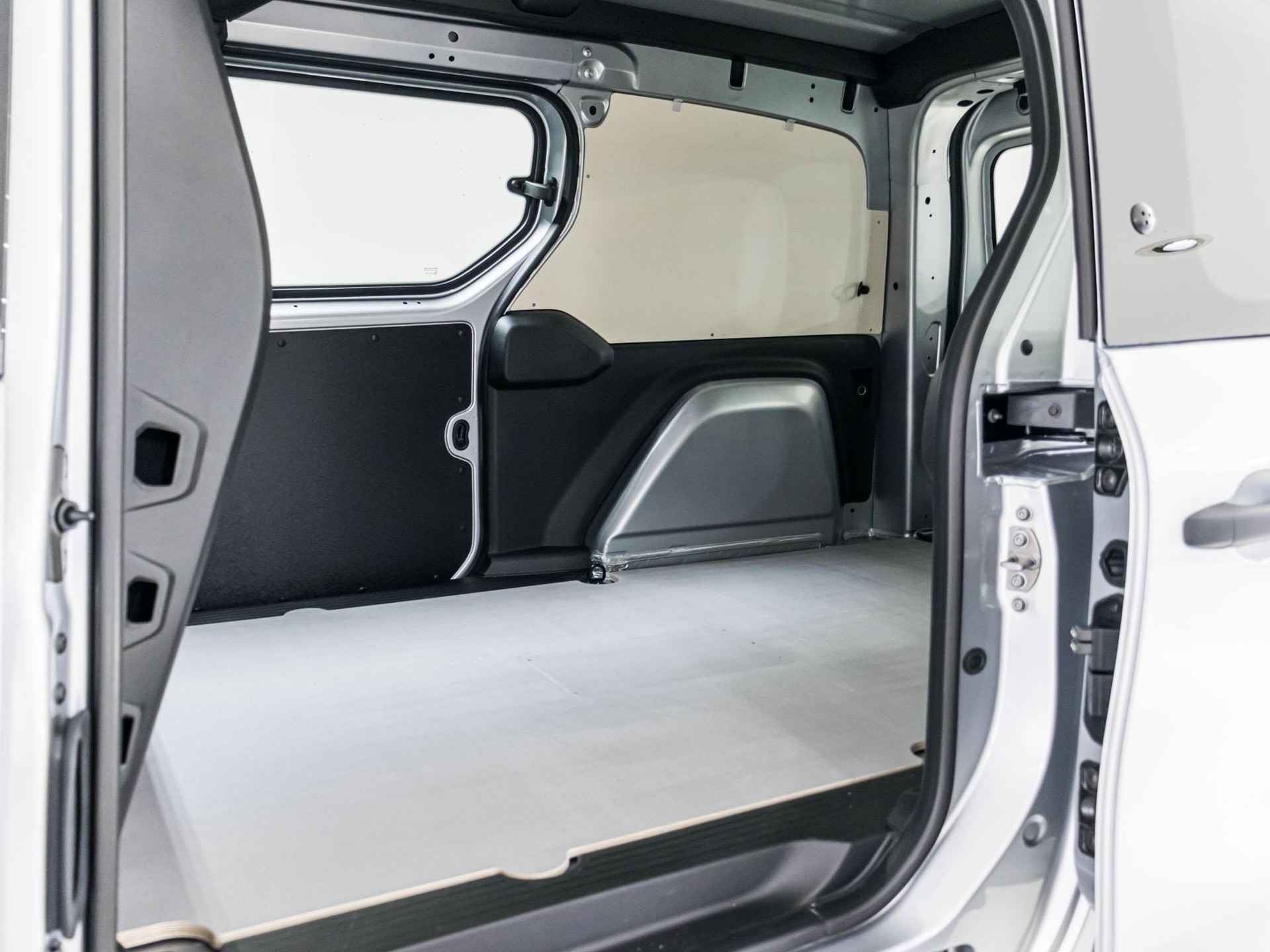 MERCEDES-BENZ eCitan Kasten BASE Lang-image-11