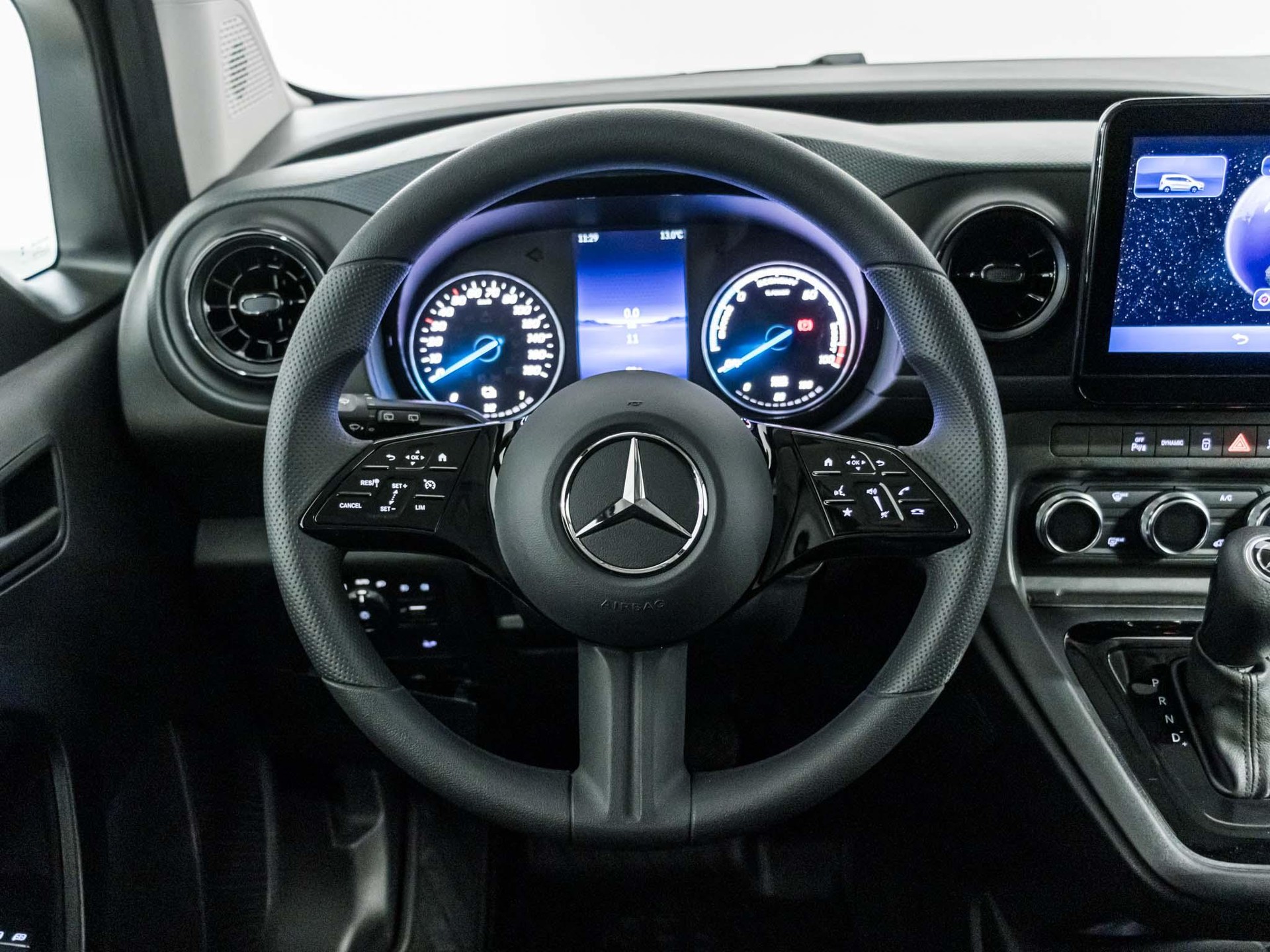 MERCEDES-BENZ eCitan Kasten BASE Lang-image-8