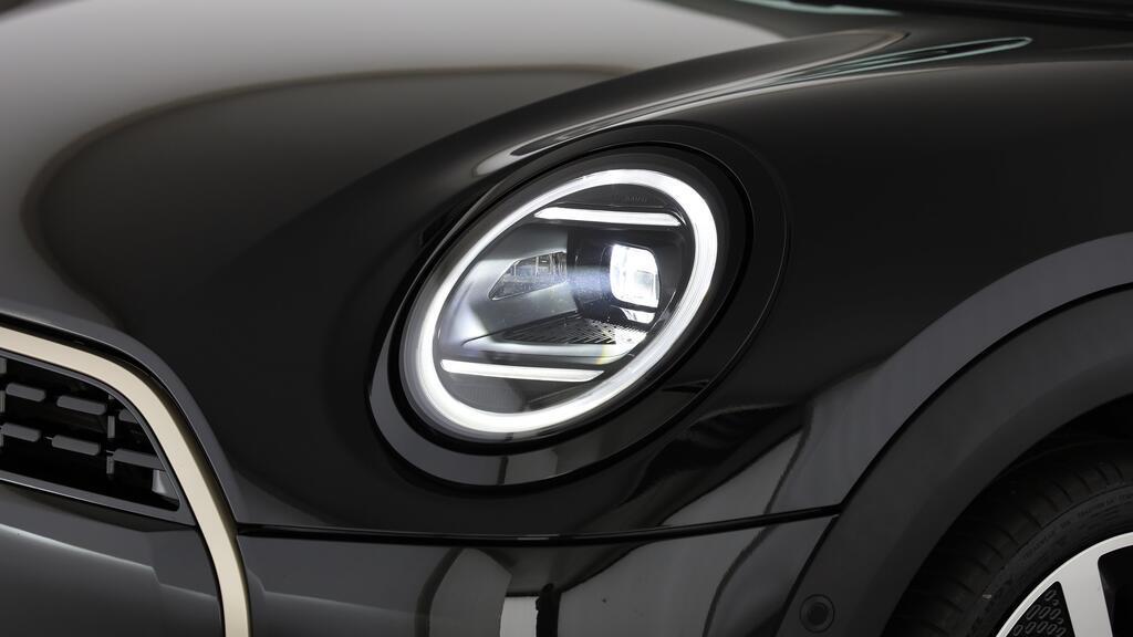 MINI Cooper 5 door C-image-15