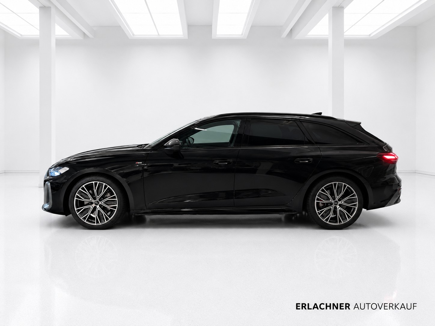 AUDI A5 Avant TDI 150 kW Attraction S tronic-image-2