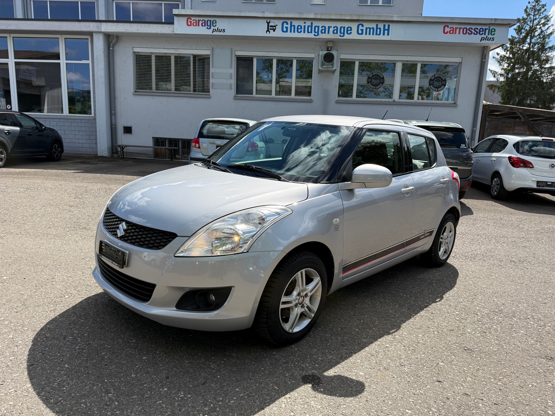 SUZUKI Swift 1.2i 16V GL Piz Sulai 4x4-showroom-element-1