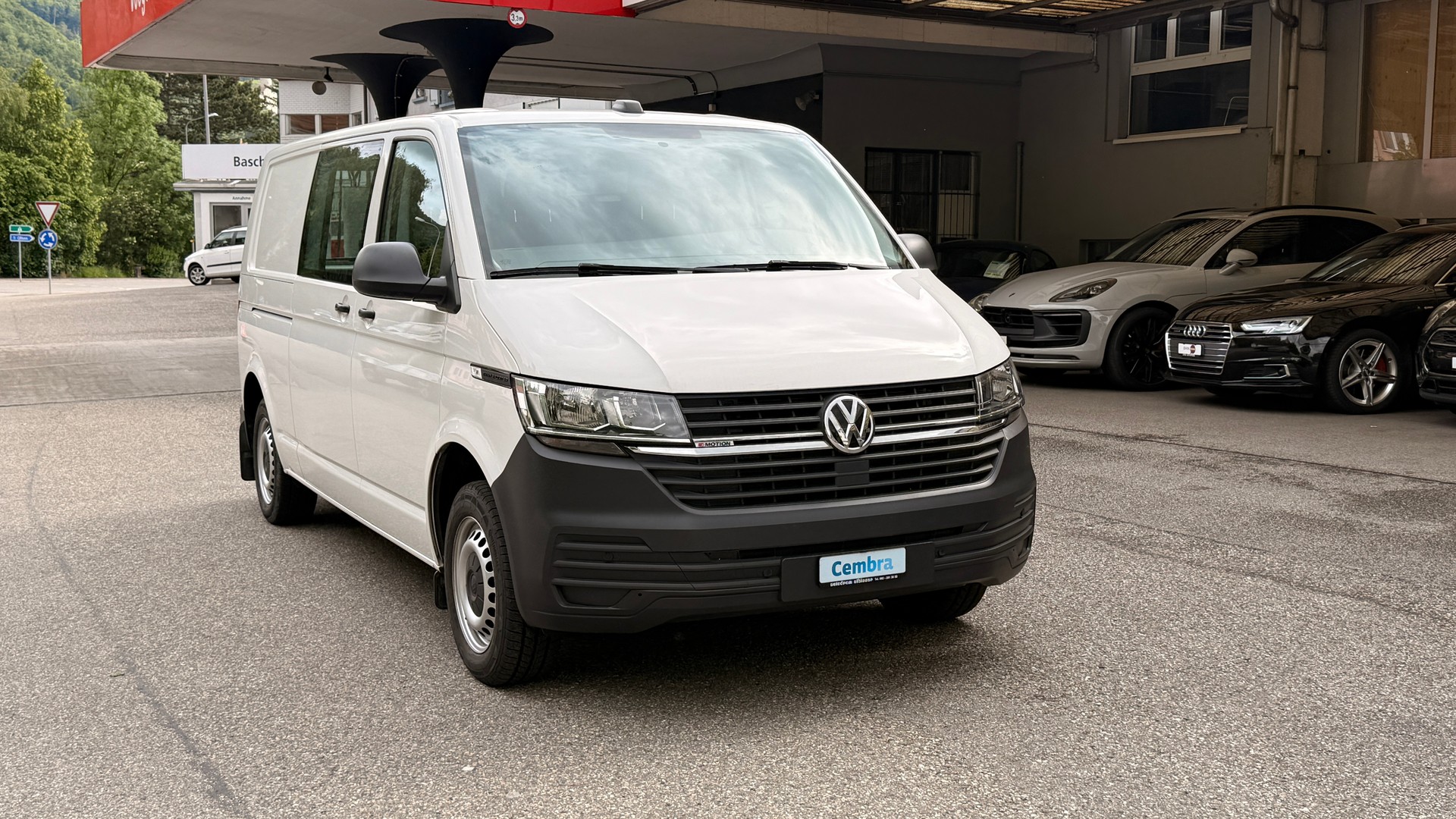 VW T6.1 2.0 TDI 4Motion DSG-image-2