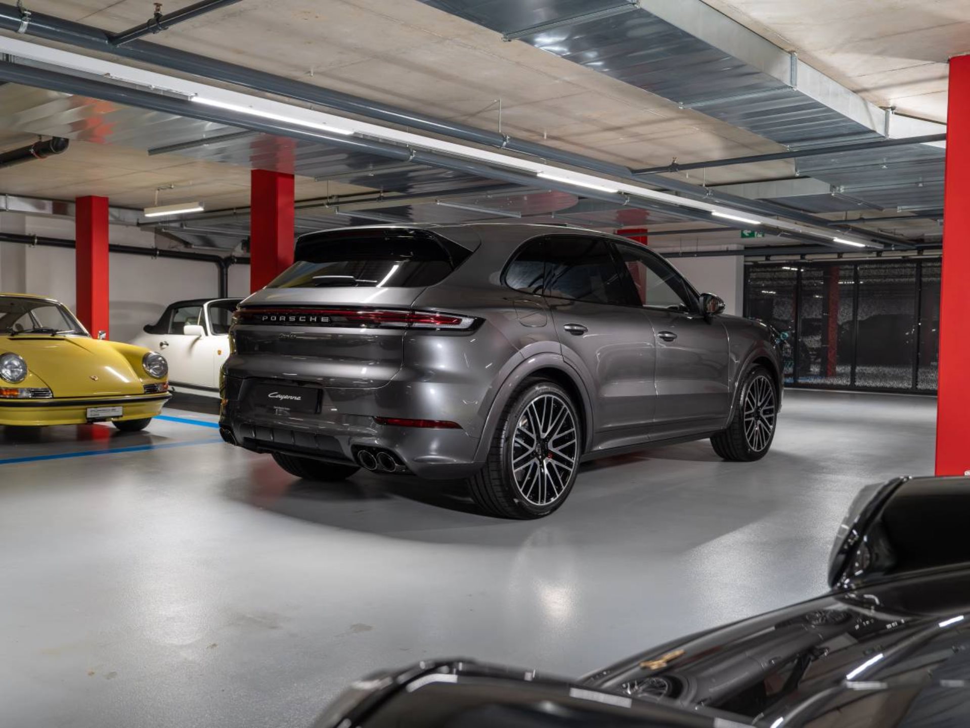 PORSCHE Cayenne Turbo E-Hybrid-image-7