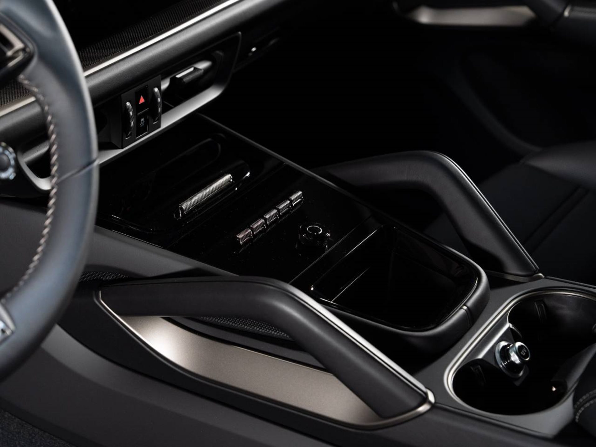 PORSCHE Cayenne Turbo E-Hybrid-image-14