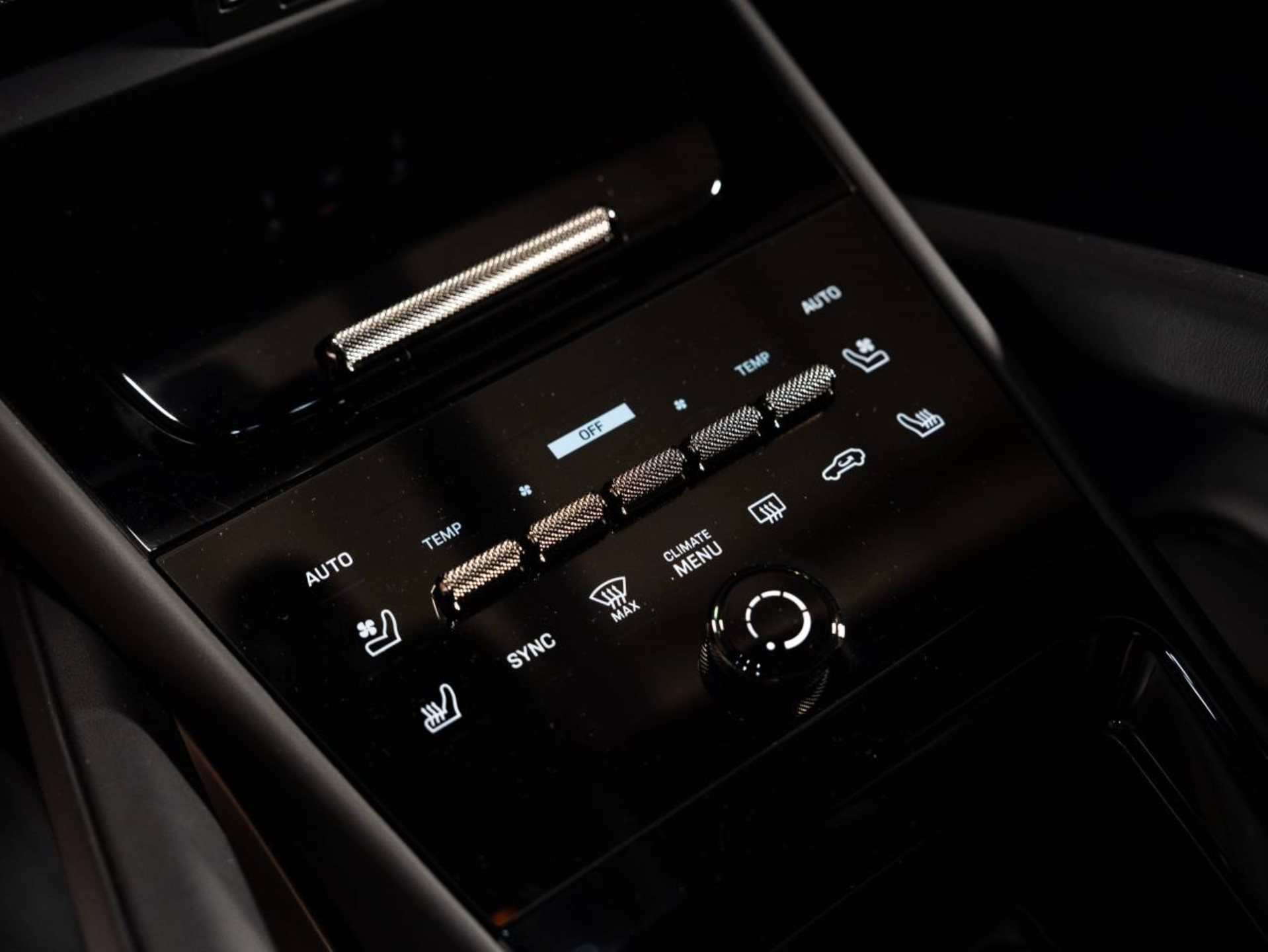 PORSCHE Cayenne Turbo E-Hybrid-image-15