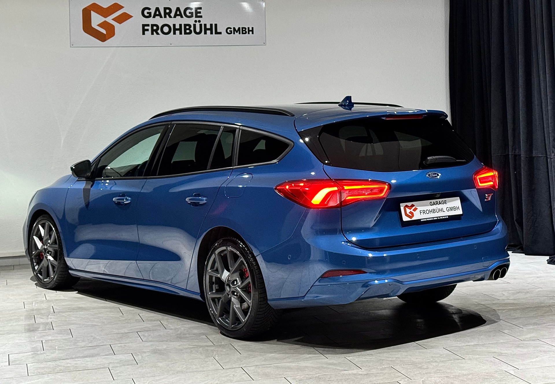 FORD Focus ST 2.0 ST Performance | 1.Hand | CH |-image-4