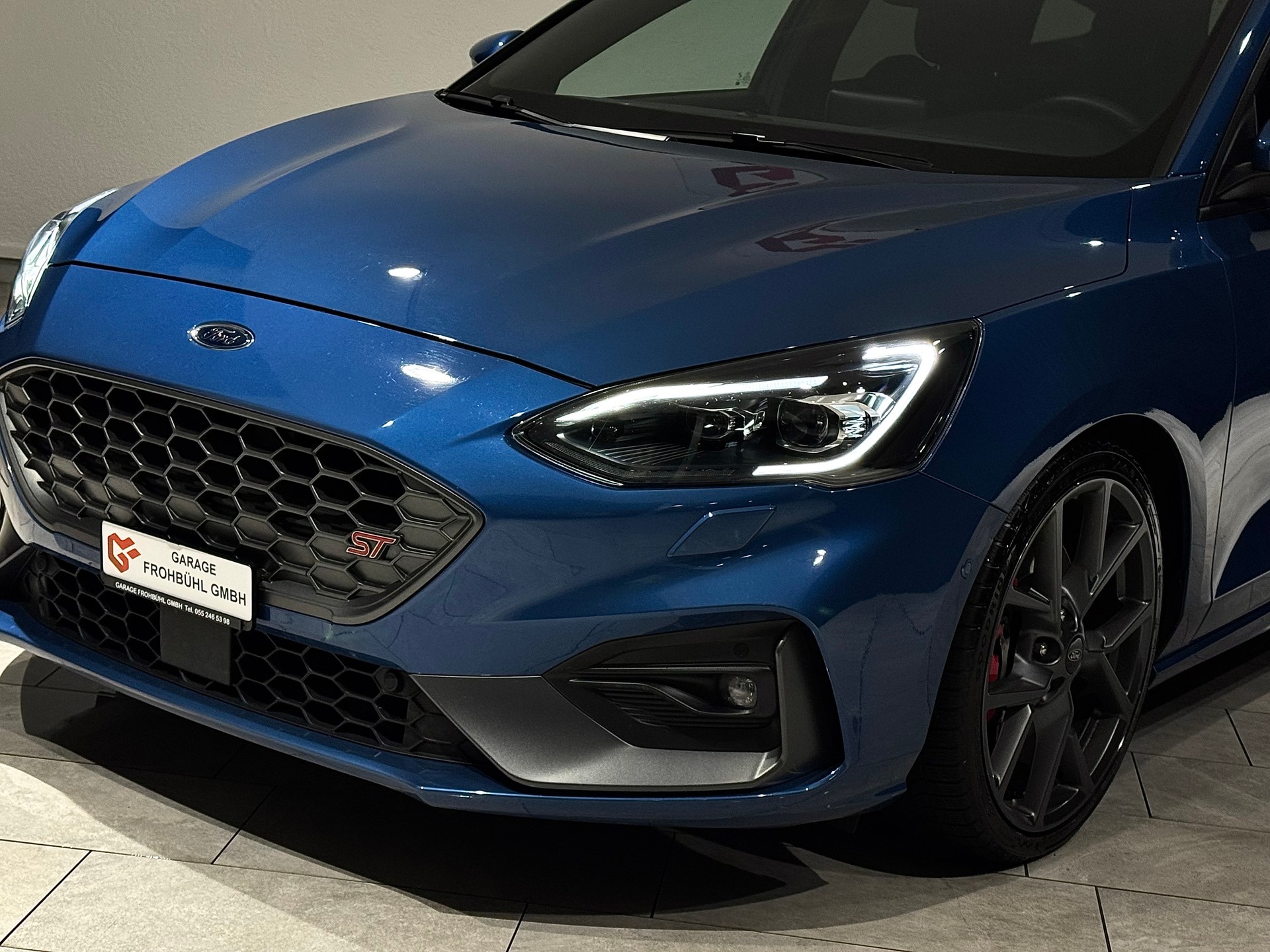 FORD Focus ST 2.0 ST Performance | 1.Hand | CH |-image-8