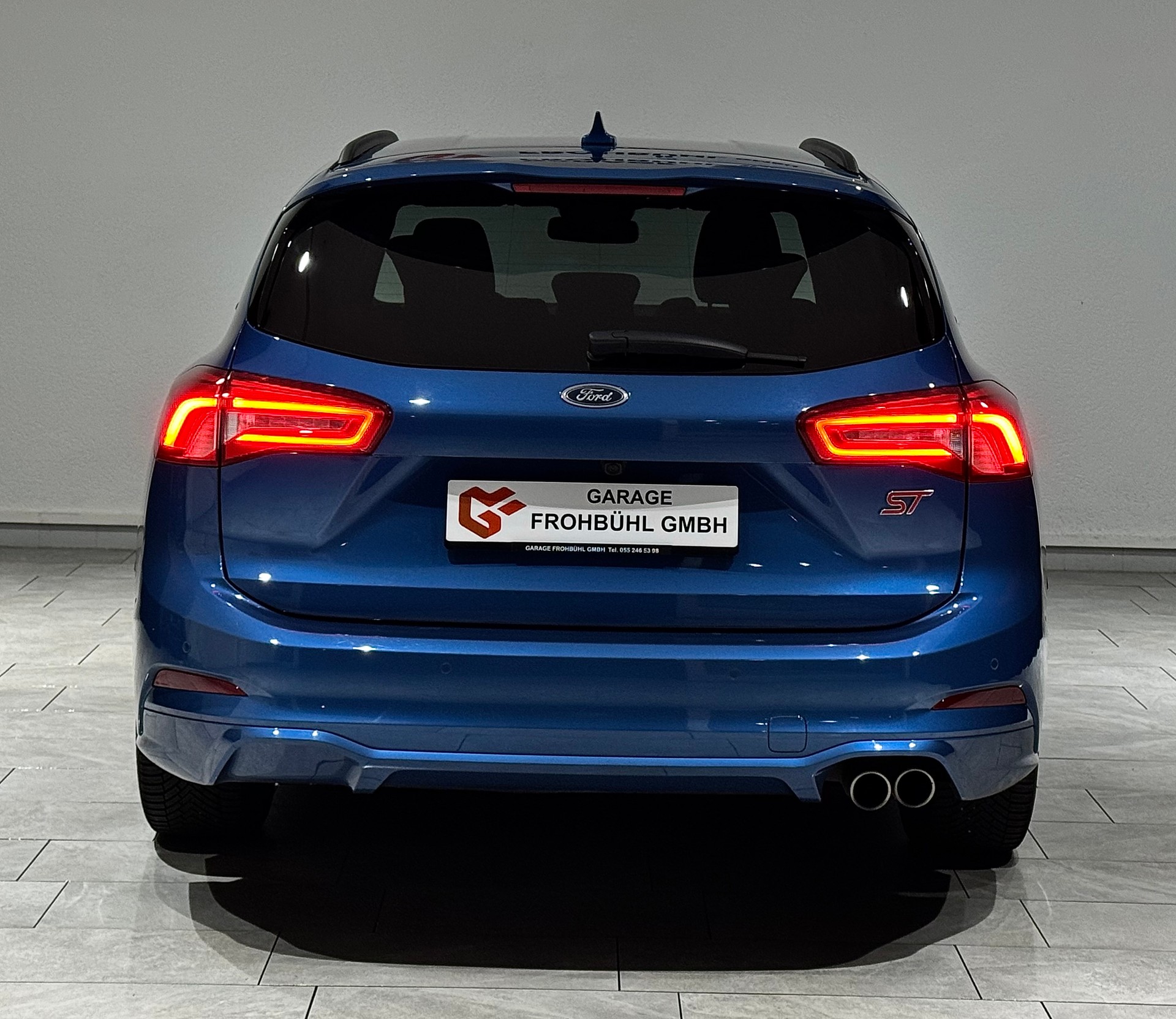 FORD Focus ST 2.0 ST Performance | 1.Hand | CH |-image-6