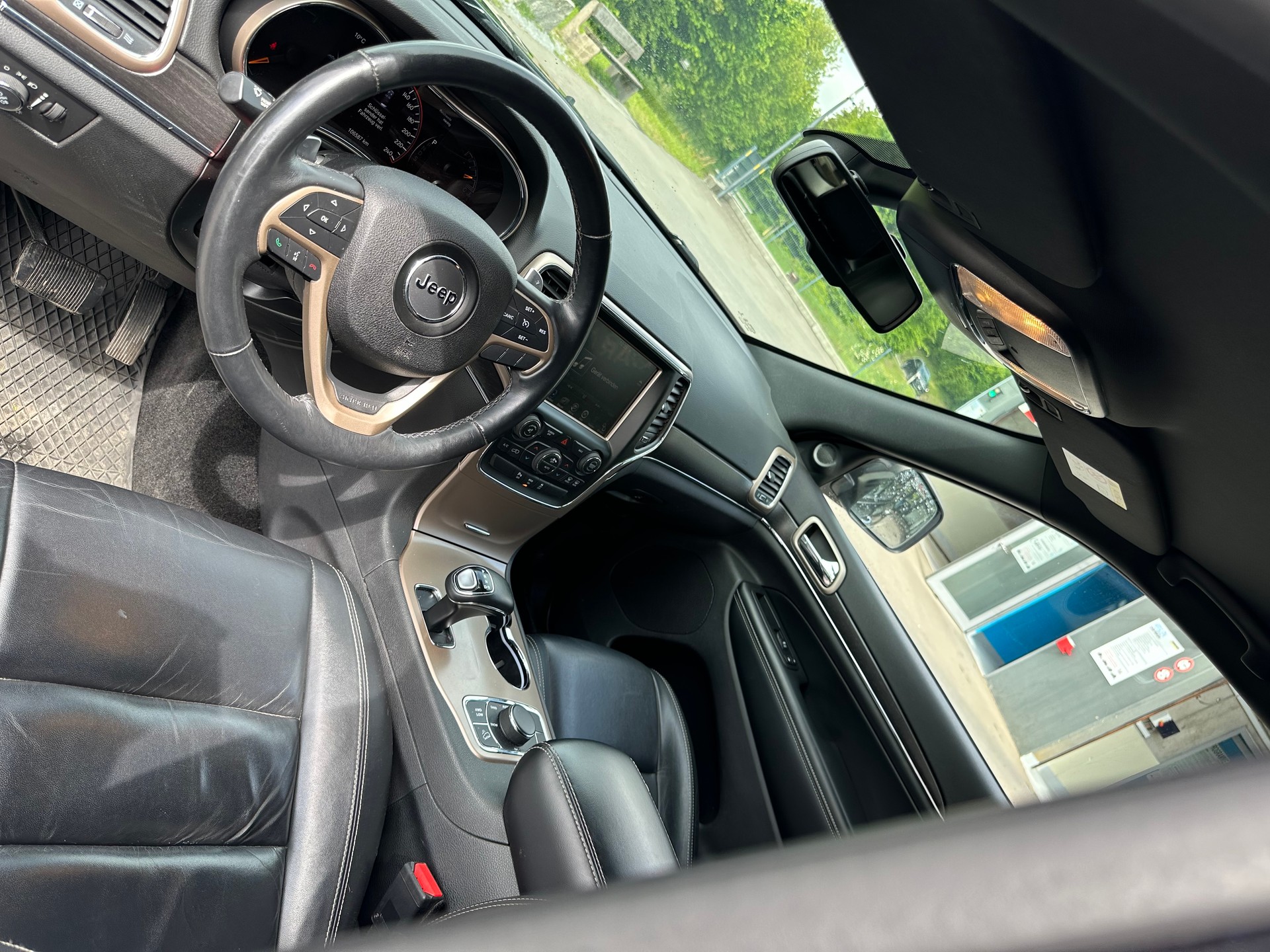 JEEP 3.0 CRD 250 Limited-image-5