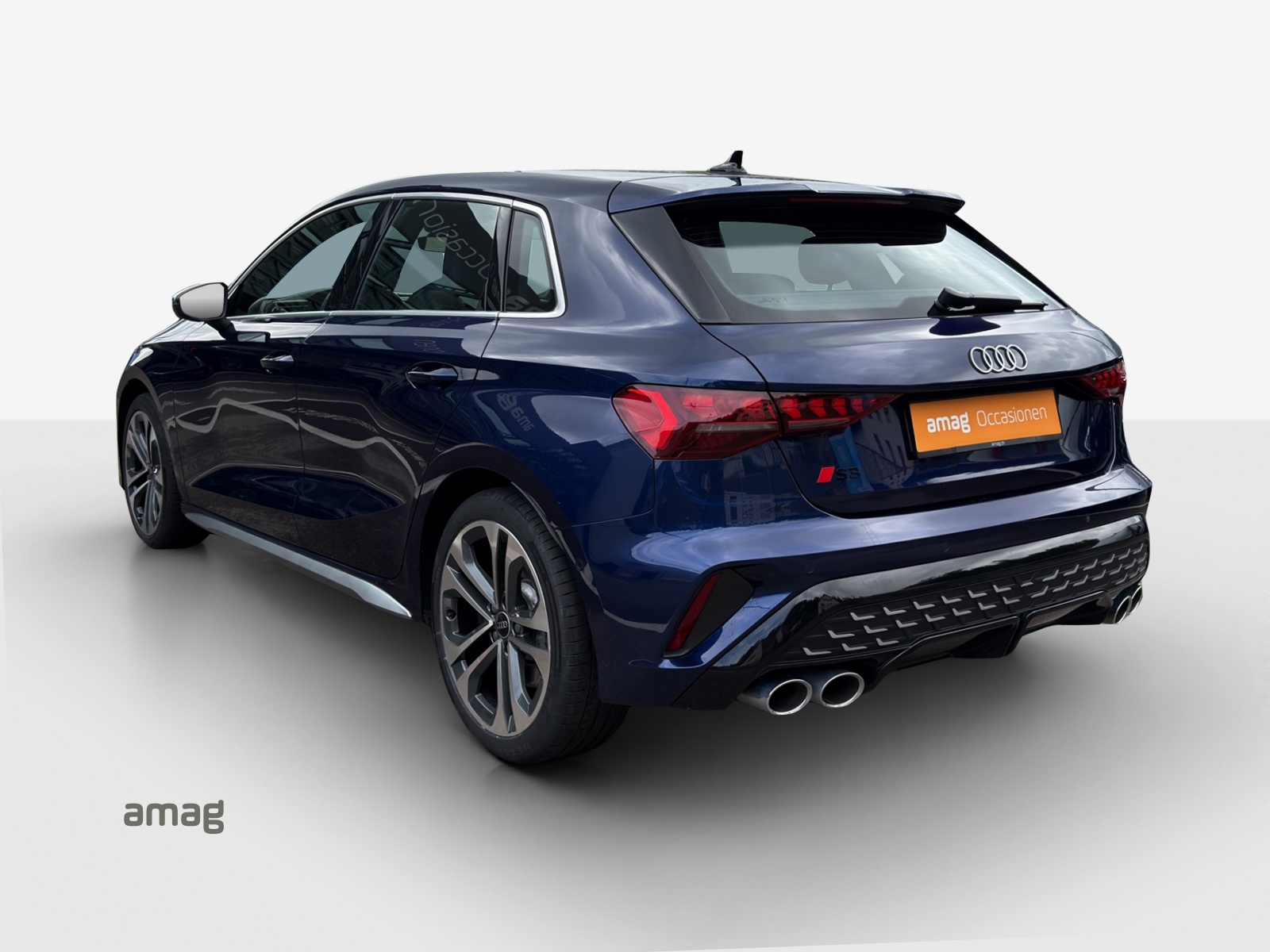 AUDI S3 Sportback TFSI quattro S-tronic-image-2
