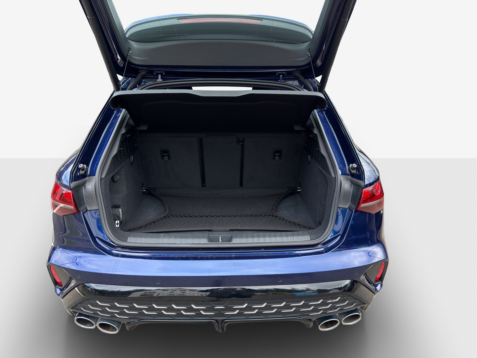 AUDI S3 Sportback TFSI quattro S-tronic-image-12