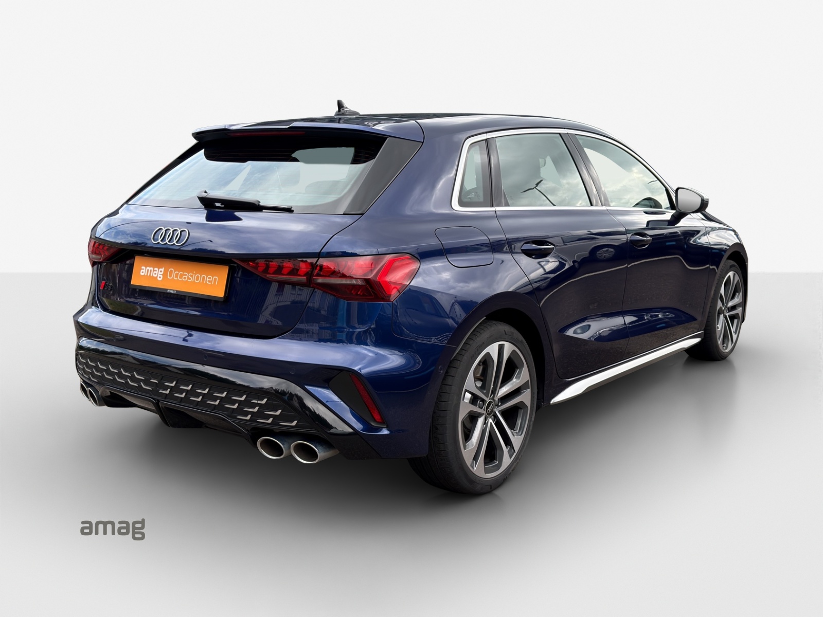 AUDI S3 Sportback TFSI quattro S-tronic-image-4