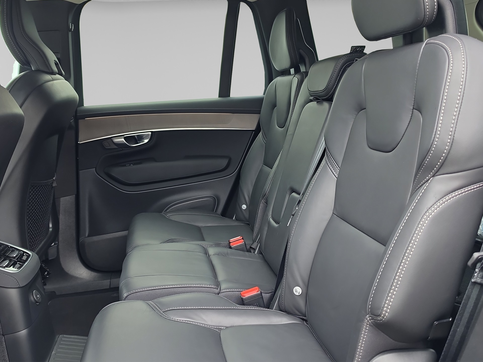 VOLVO XC90 2.0 T8 TE Plus Dark eAWD-image-14