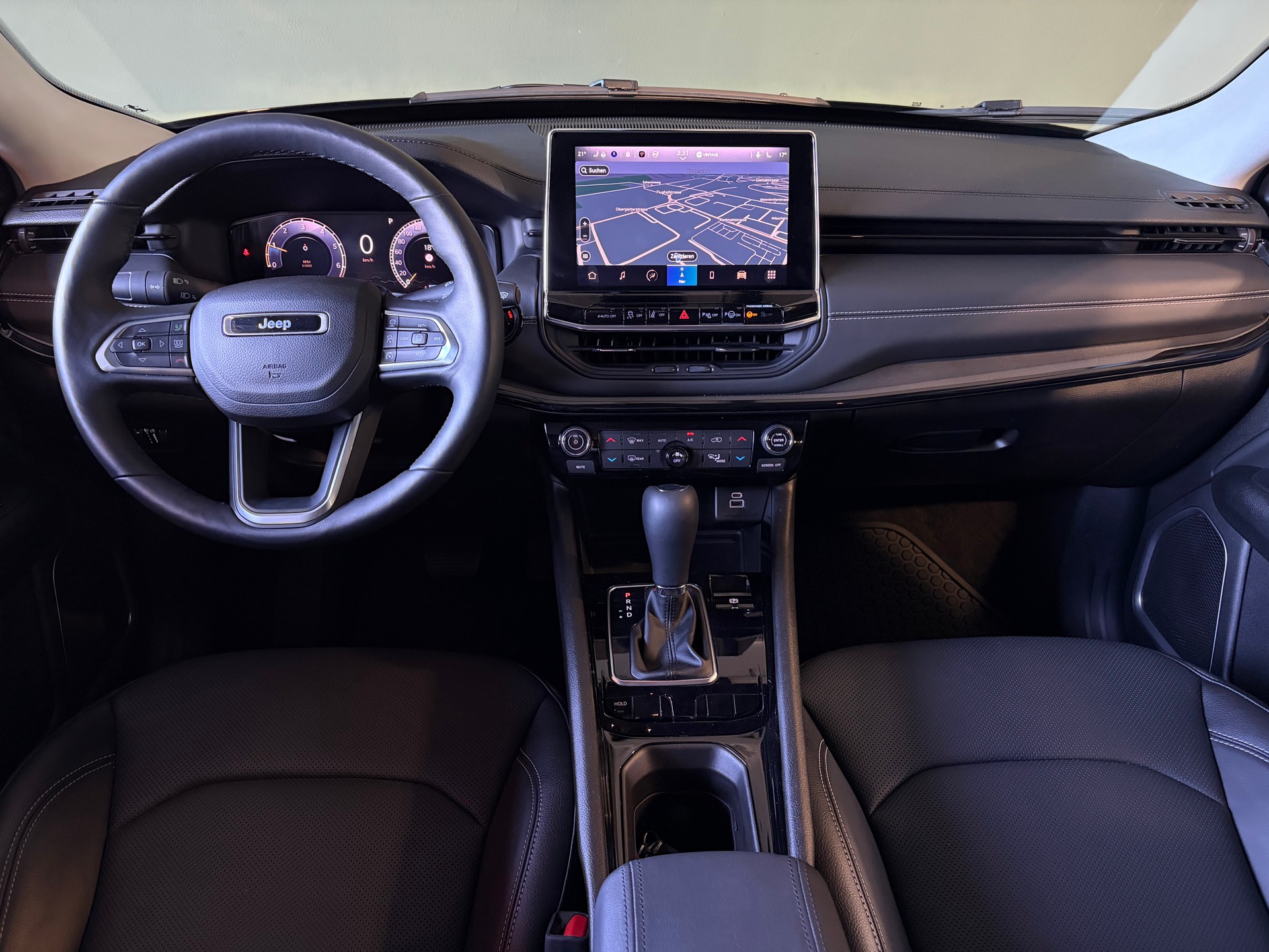 JEEP Compass 4x2 1.5 T MHEV Summit * CH-Fahrzeug *-image-7