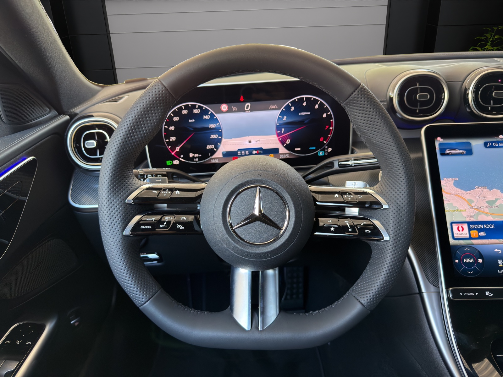 MERCEDES-BENZ C 200 T 4 Matic-image-9