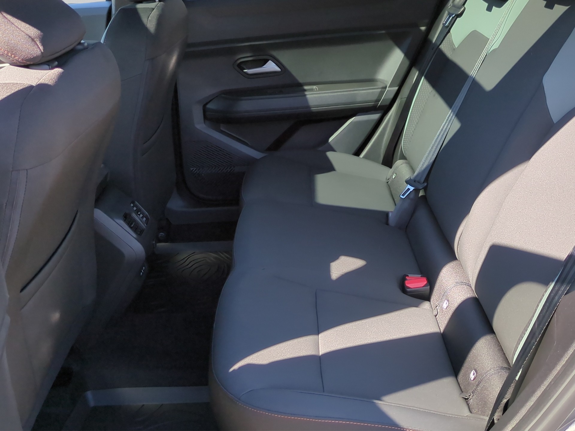 DACIA Bigster HEV 155 Extreme-image-13