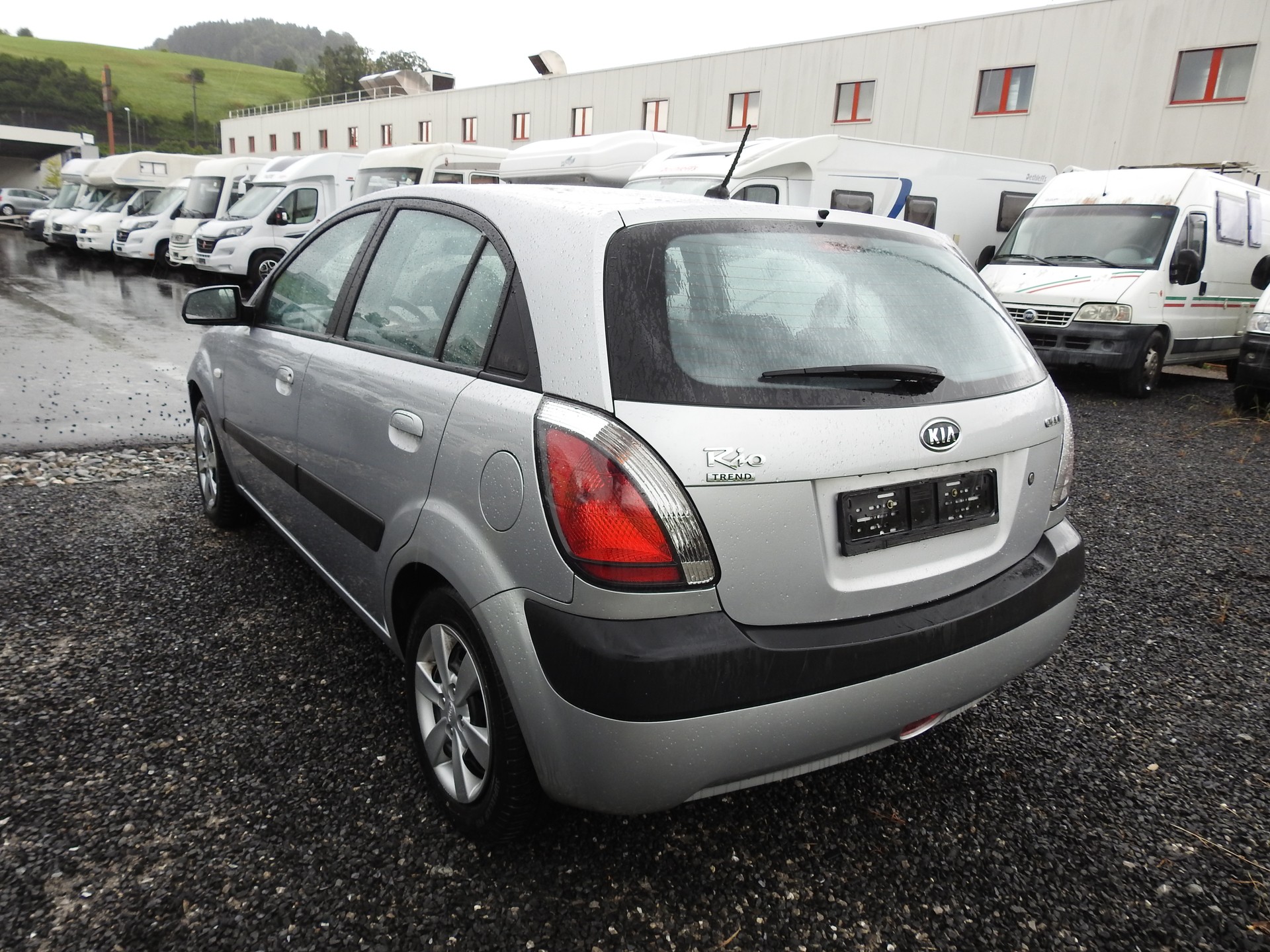 KIA Rio 1.6 CVVT Trend-image-3