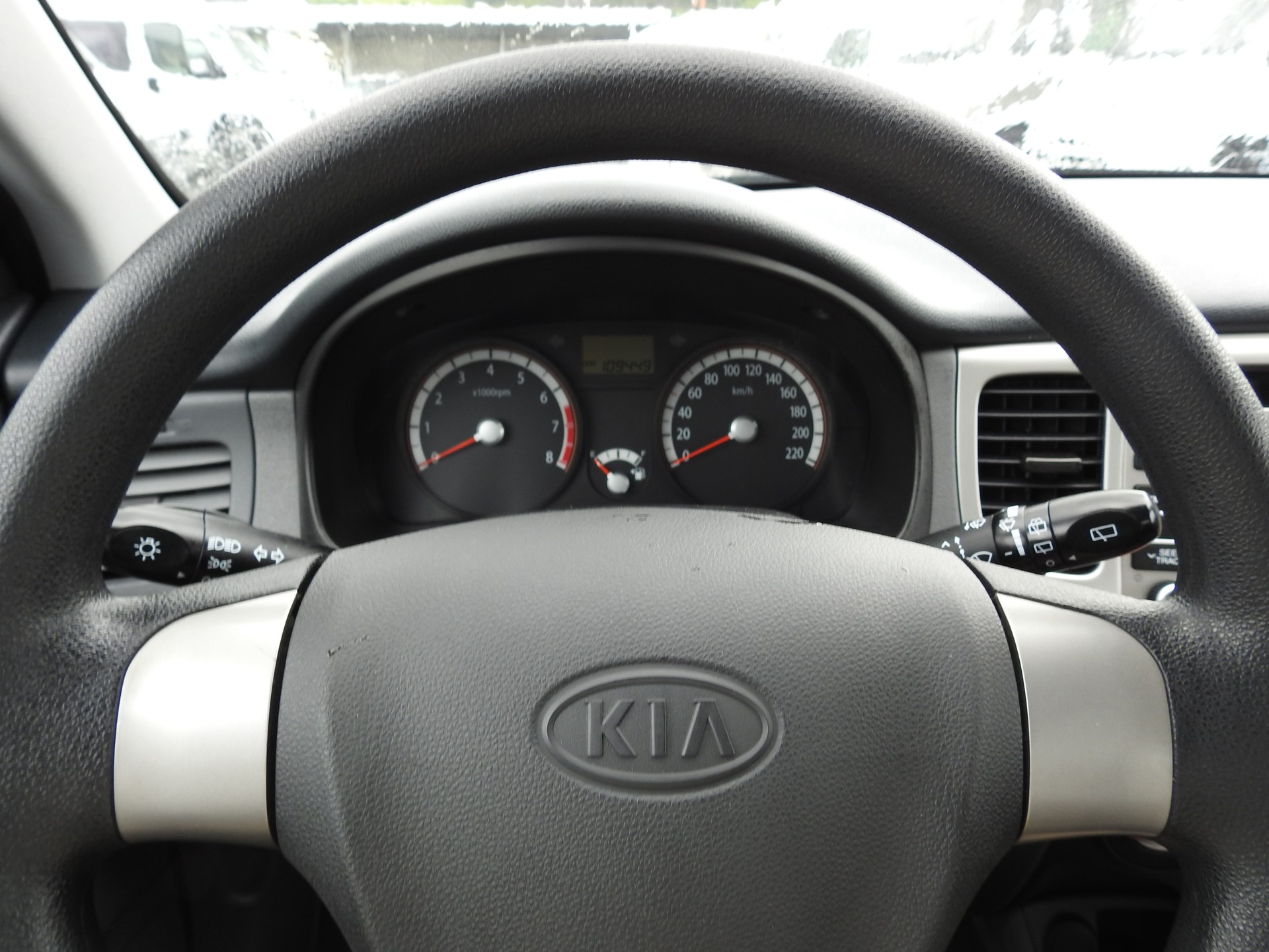 KIA Rio 1.6 CVVT Trend-image-23