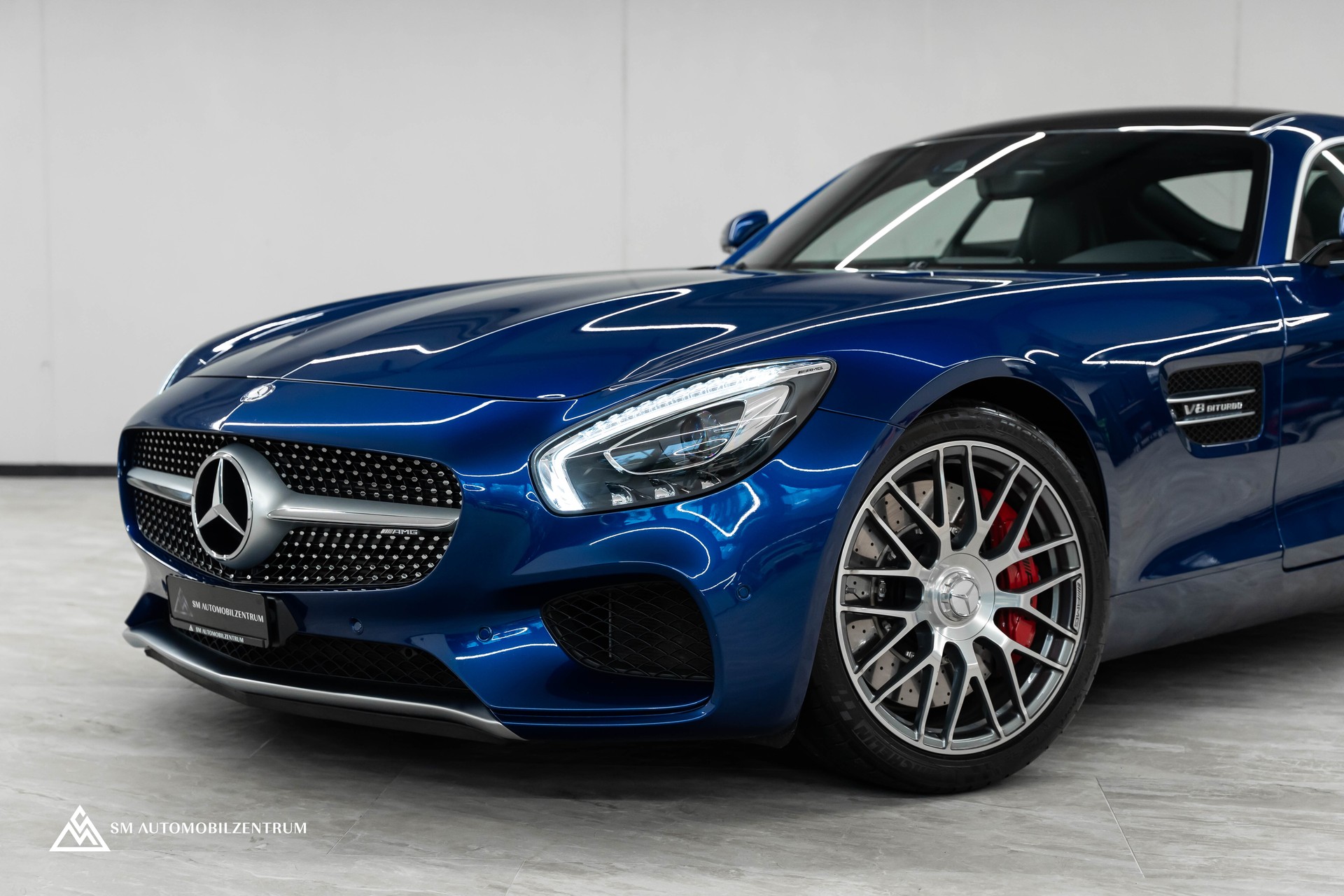 MERCEDES-BENZ AMG GT S Coupé / CH / Burmester / Panorama / Rückfahrkamera-image-3
